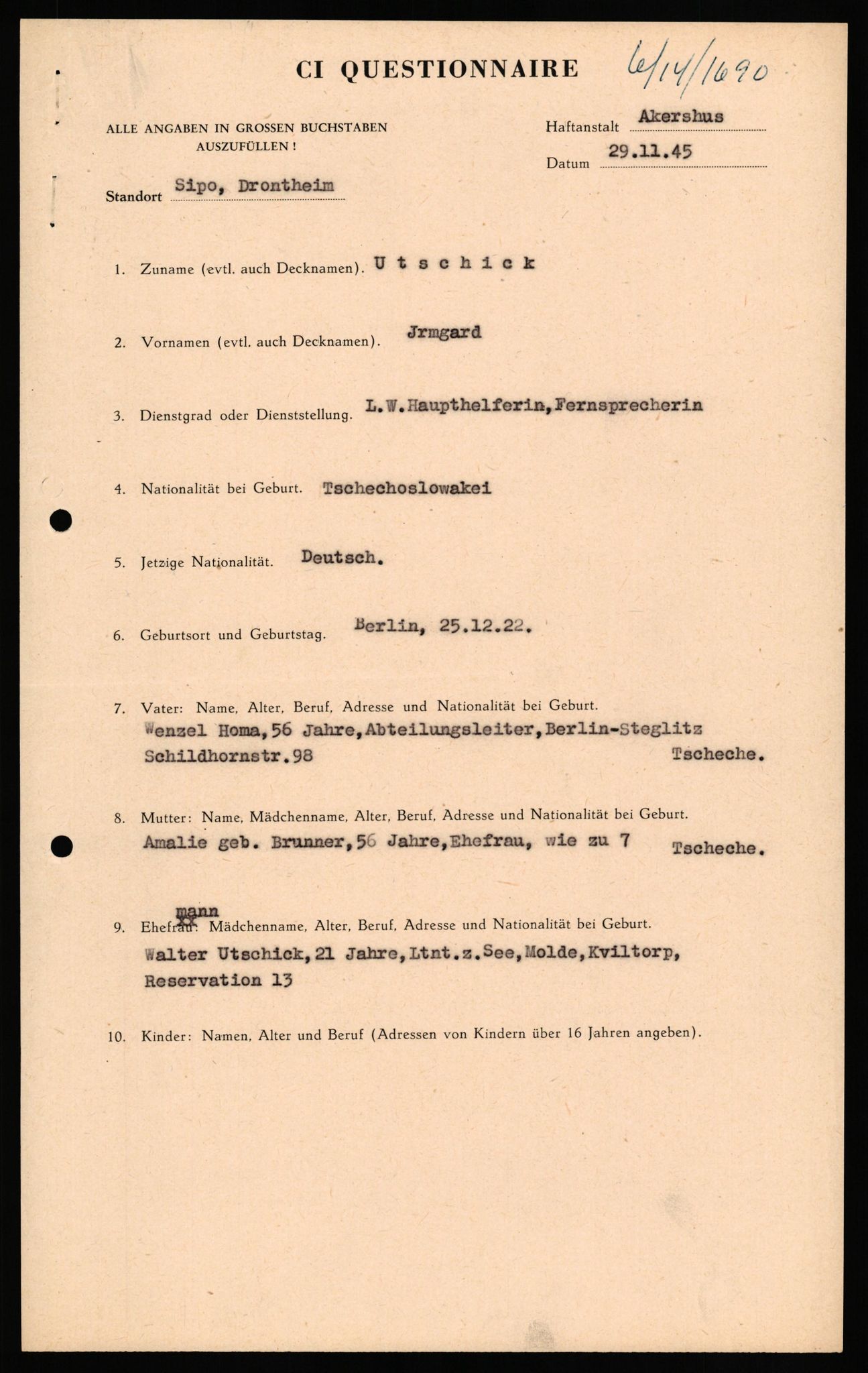 Forsvaret, Forsvarets overkommando II, AV/RA-RAFA-3915/D/Db/L0034: CI Questionaires. Tyske okkupasjonsstyrker i Norge. Tyskere., 1945-1946, p. 236