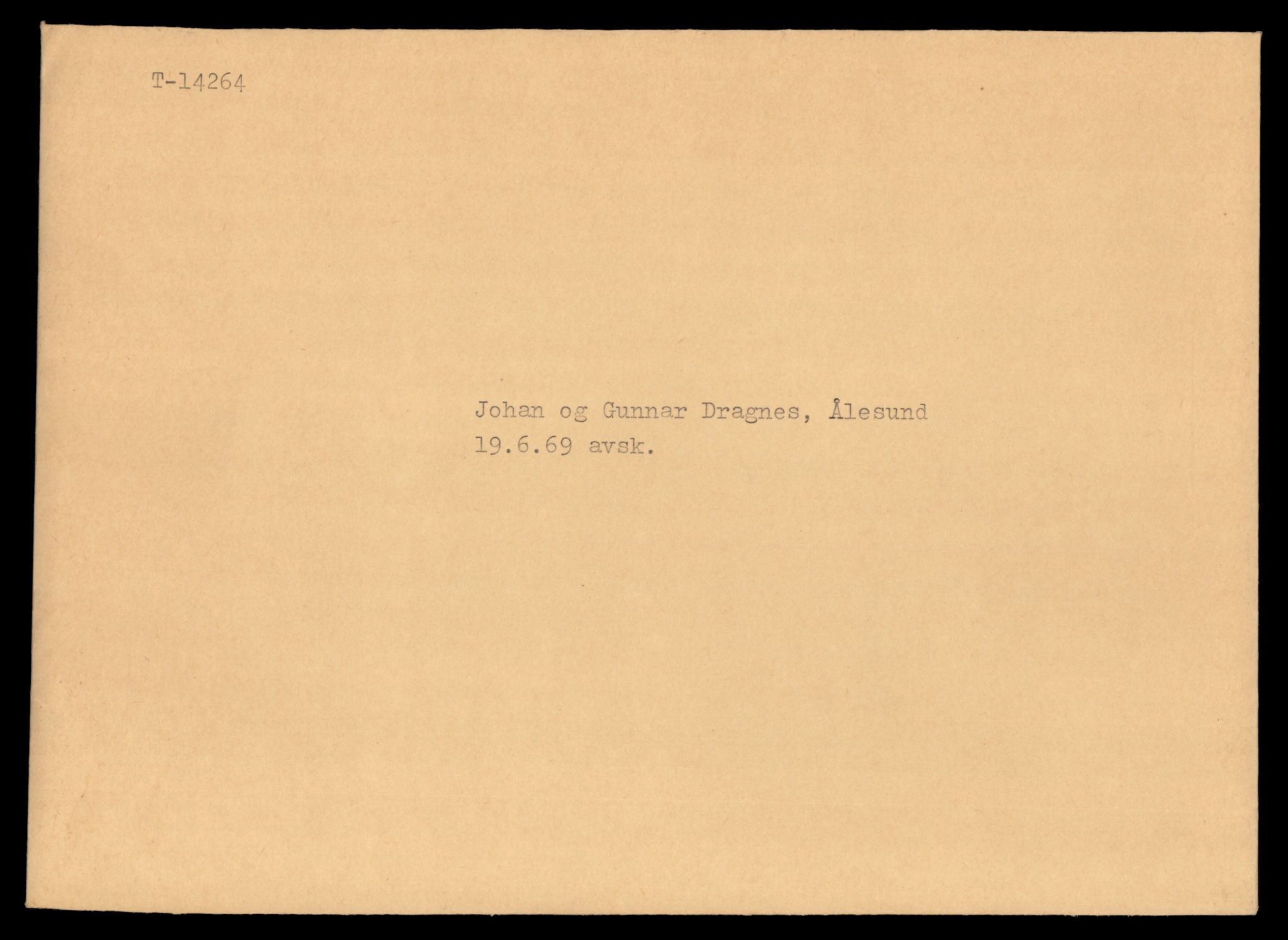 Møre og Romsdal vegkontor - Ålesund trafikkstasjon, AV/SAT-A-4099/F/Fe/L0044: Registreringskort for kjøretøy T 14205 - T 14319, 1927-1998, p. 1780