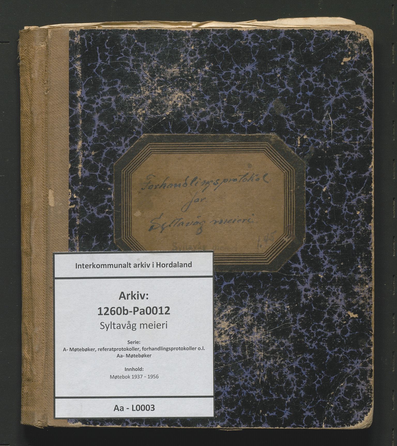 Syltavåg meieri, IKAH/1260b-Pa0012/A/Aa/L0003: Møtebok for Syltavåg meieri, 1937-1956