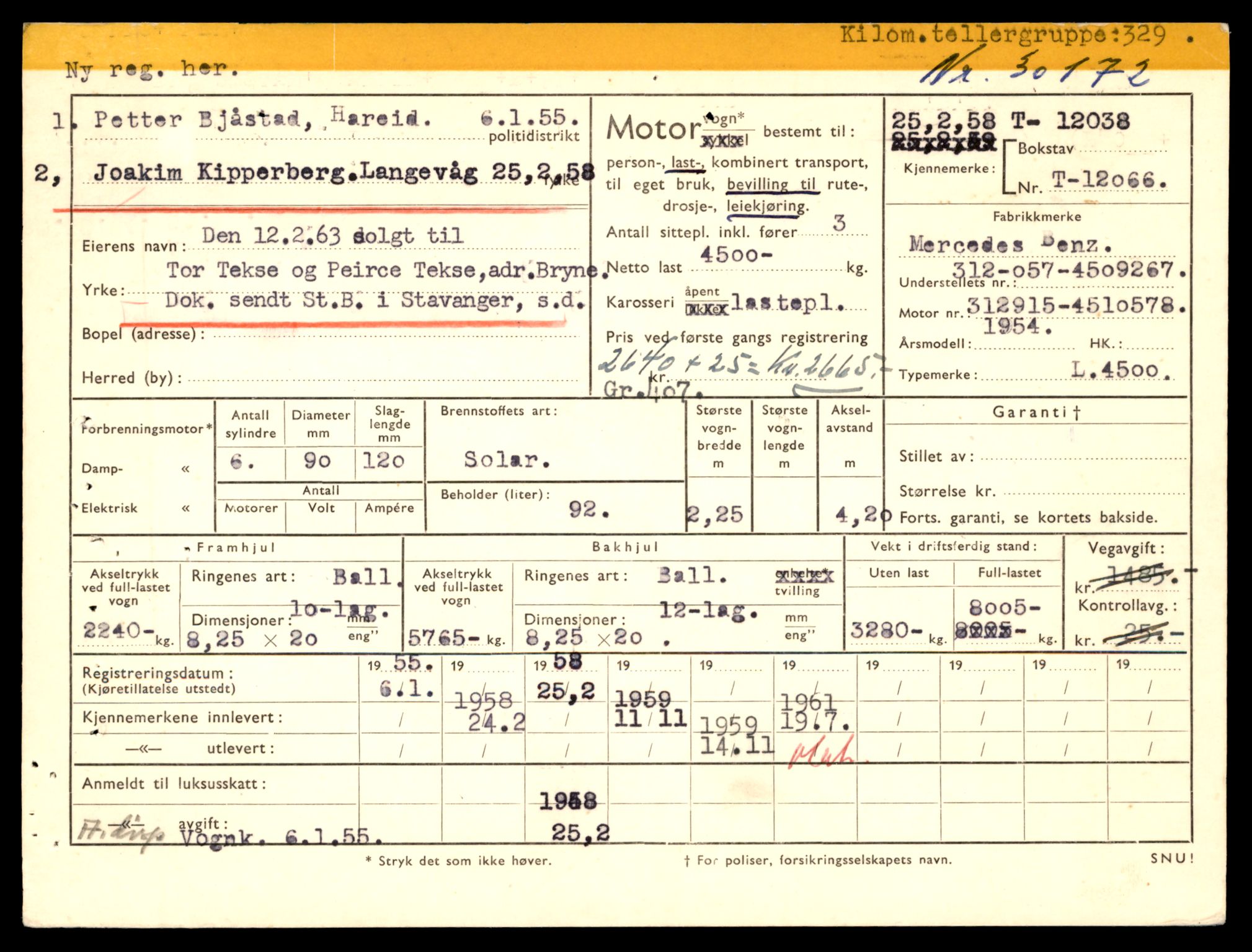 Møre og Romsdal vegkontor - Ålesund trafikkstasjon, AV/SAT-A-4099/F/Fe/L0032: Registreringskort for kjøretøy T 11997 - T 12149, 1927-1998, p. 1325
