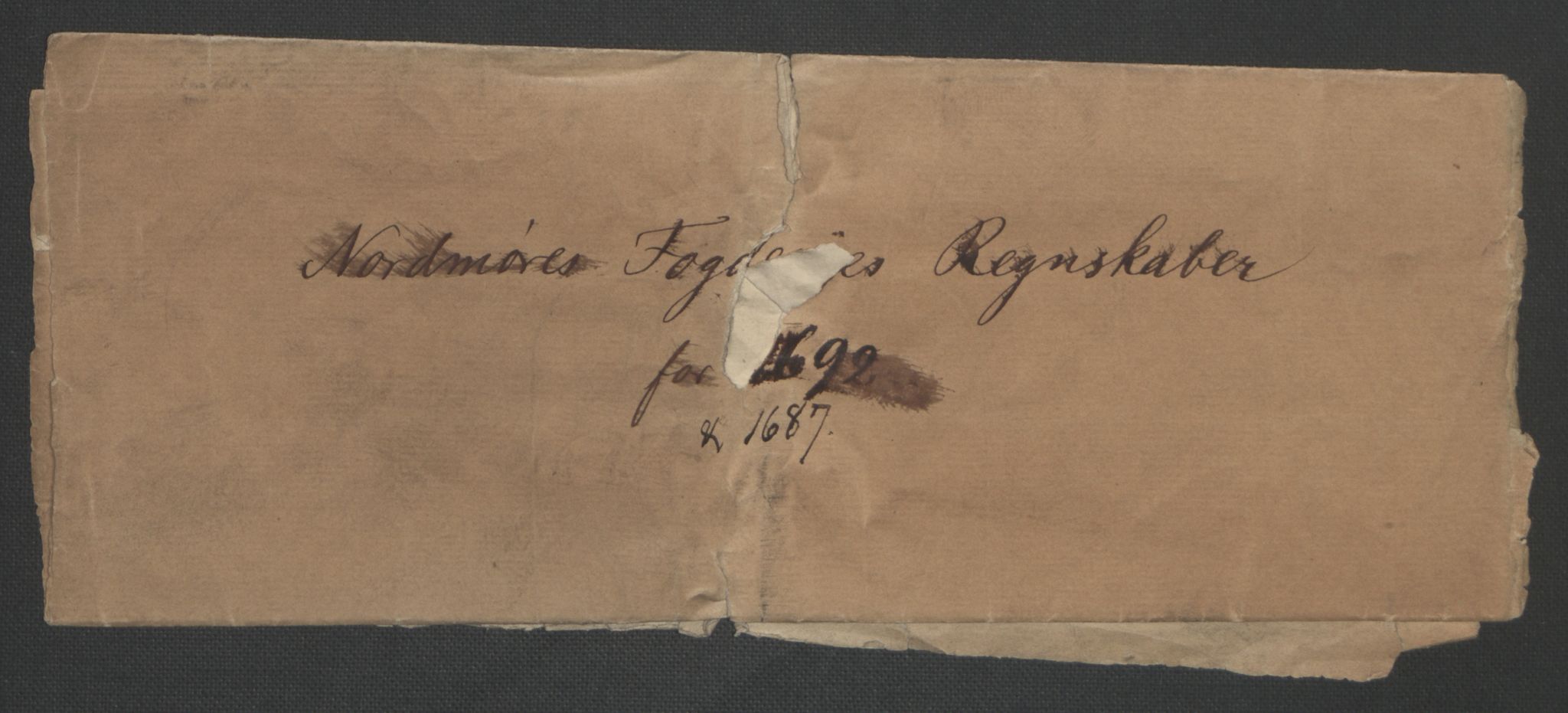 Rentekammeret inntil 1814, Reviderte regnskaper, Fogderegnskap, RA/EA-4092/R56/L3734: Fogderegnskap Nordmøre, 1690-1691, p. 220
