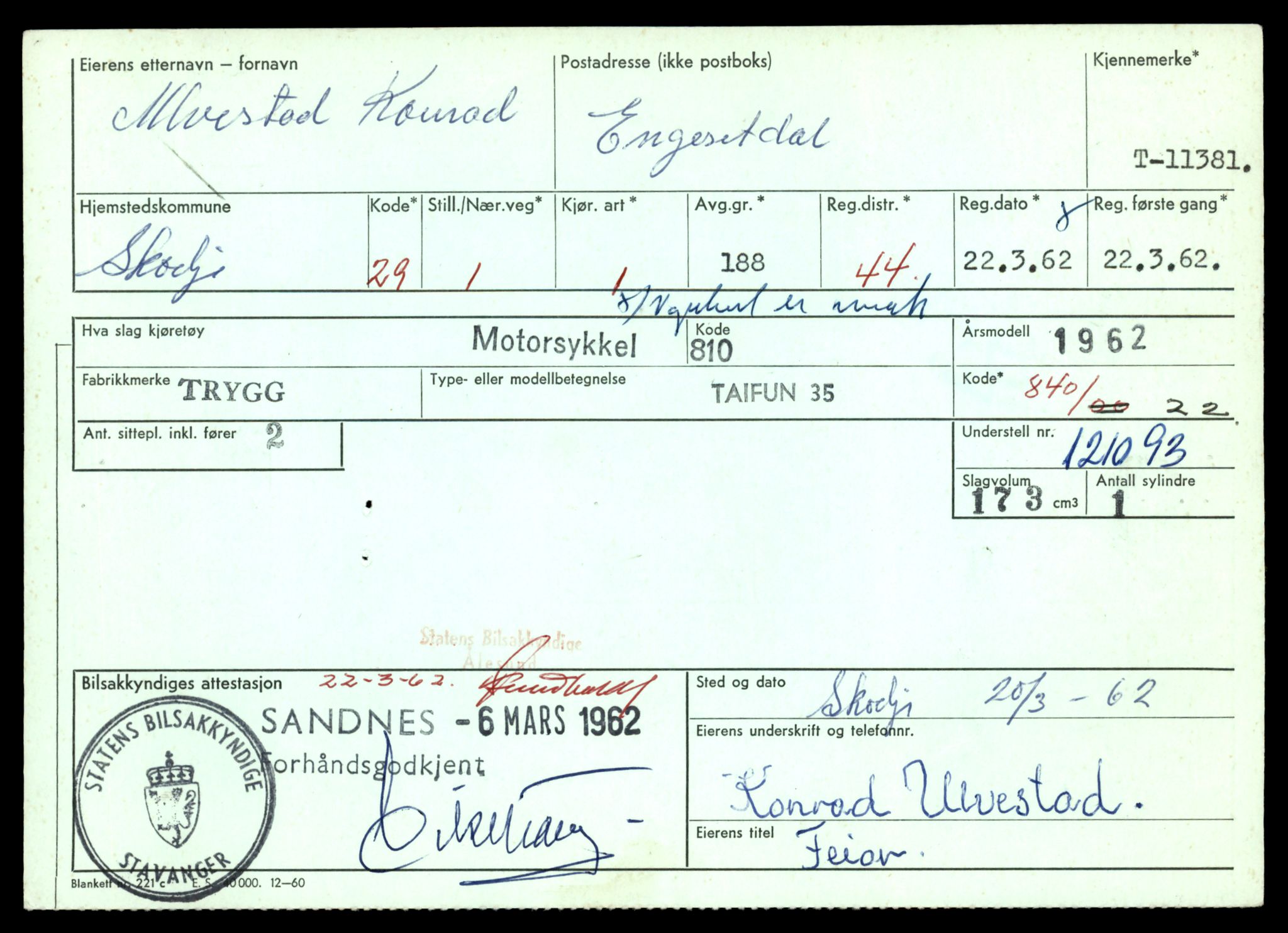 Møre og Romsdal vegkontor - Ålesund trafikkstasjon, AV/SAT-A-4099/F/Fe/L0028: Registreringskort for kjøretøy T 11290 - T 11429, 1927-1998, p. 1999