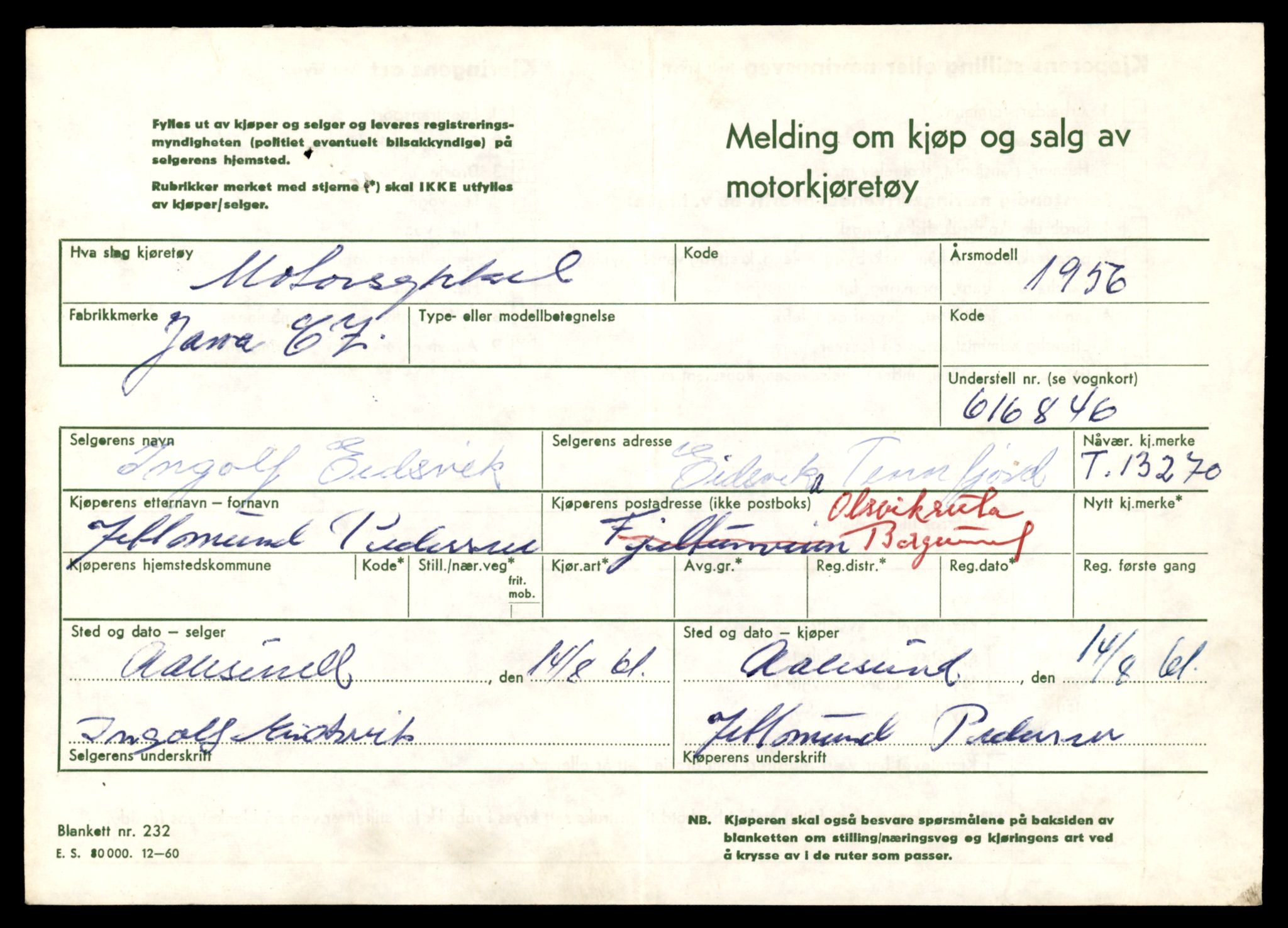 Møre og Romsdal vegkontor - Ålesund trafikkstasjon, AV/SAT-A-4099/F/Fe/L0038: Registreringskort for kjøretøy T 13180 - T 13360, 1927-1998, p. 1491