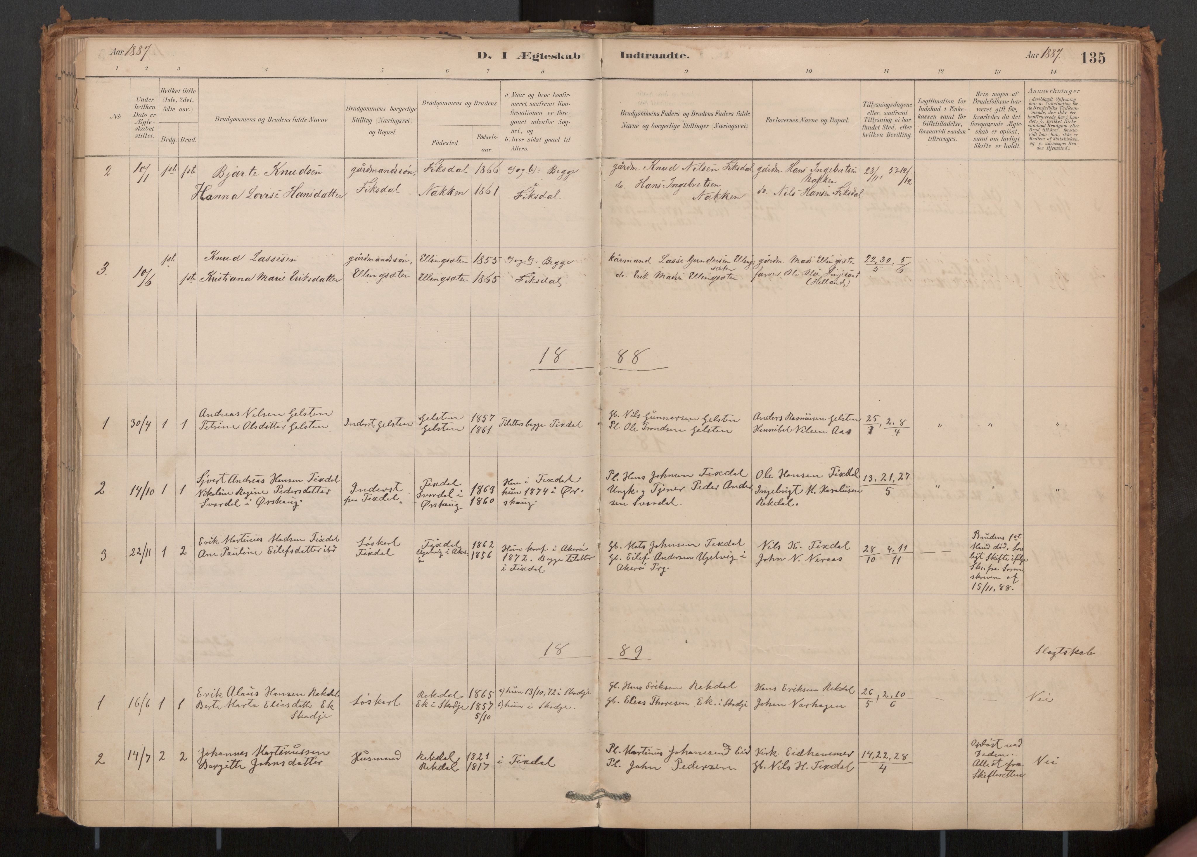 Ministerialprotokoller, klokkerbøker og fødselsregistre - Møre og Romsdal, AV/SAT-A-1454/540/L0540a: Parish register (official) no. 540A02, 1884-1908, p. 135