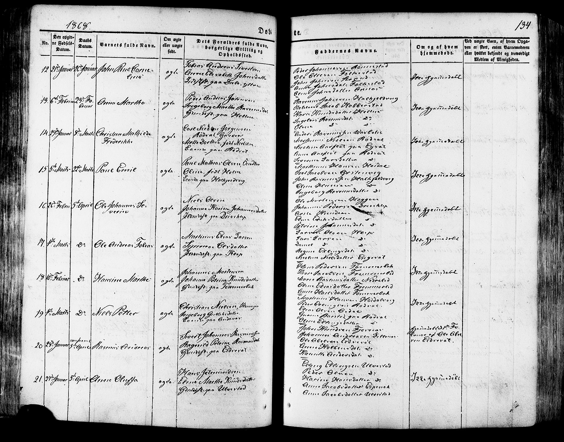 Ministerialprotokoller, klokkerbøker og fødselsregistre - Møre og Romsdal, SAT/A-1454/511/L0140: Parish register (official) no. 511A07, 1851-1878, p. 134