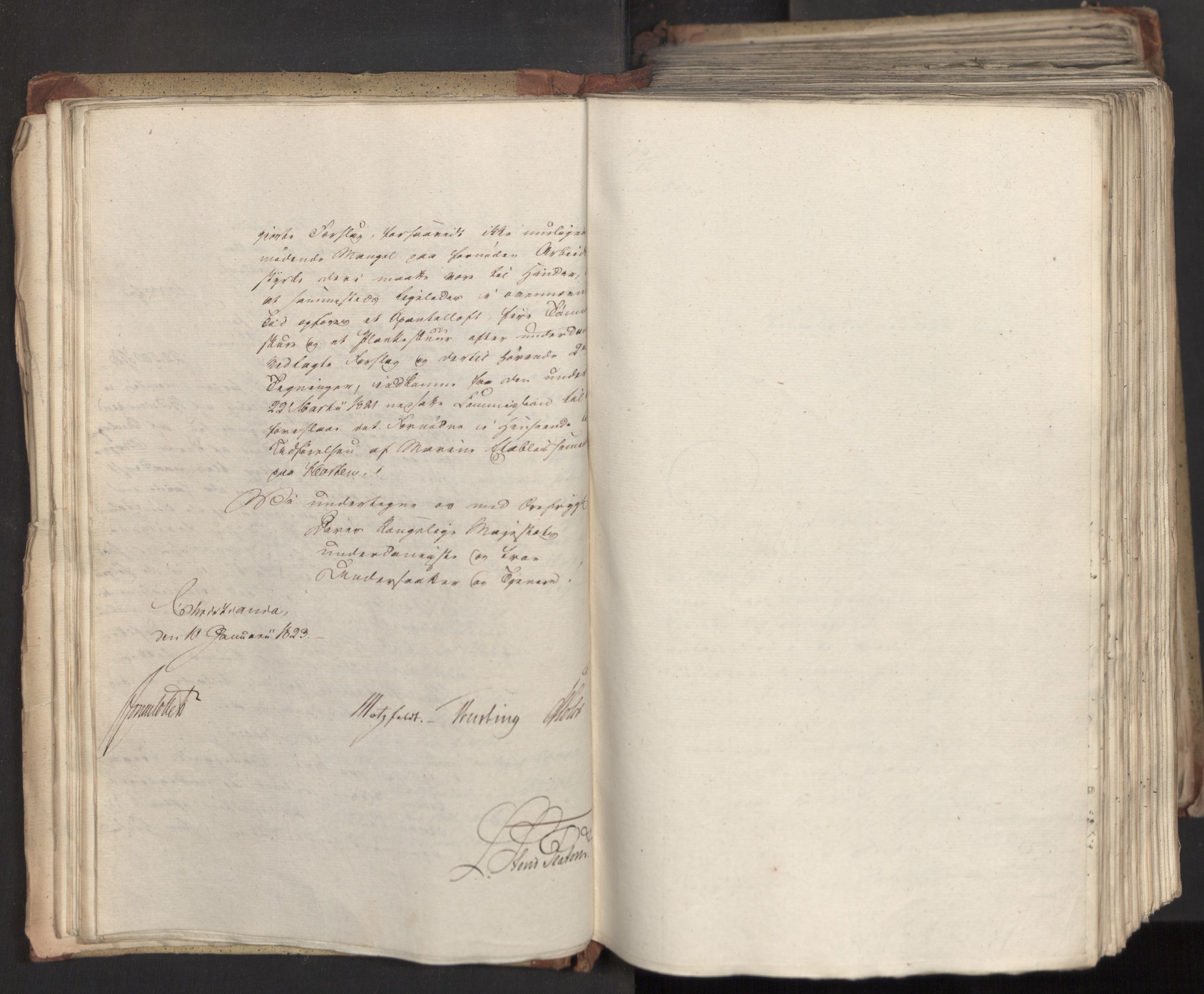 Statsrådsavdelingen i Stockholm, AV/RA-S-1003/D/Da/L0033: Regjeringsinnstillinger nr. 1-274, 1823, p. 32
