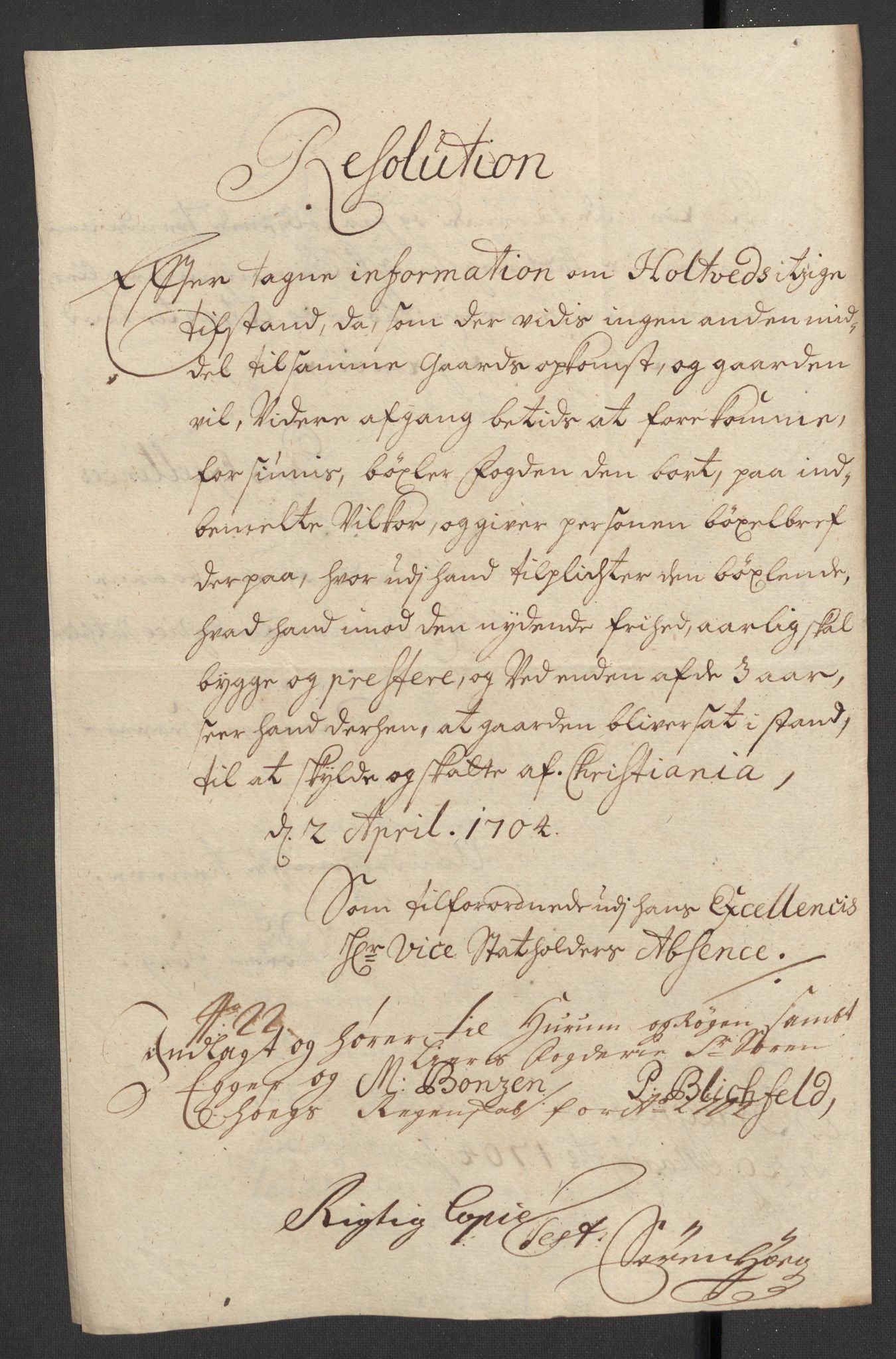 Rentekammeret inntil 1814, Reviderte regnskaper, Fogderegnskap, AV/RA-EA-4092/R30/L1700: Fogderegnskap Hurum, Røyken, Eiker og Lier, 1704-1705, p. 227