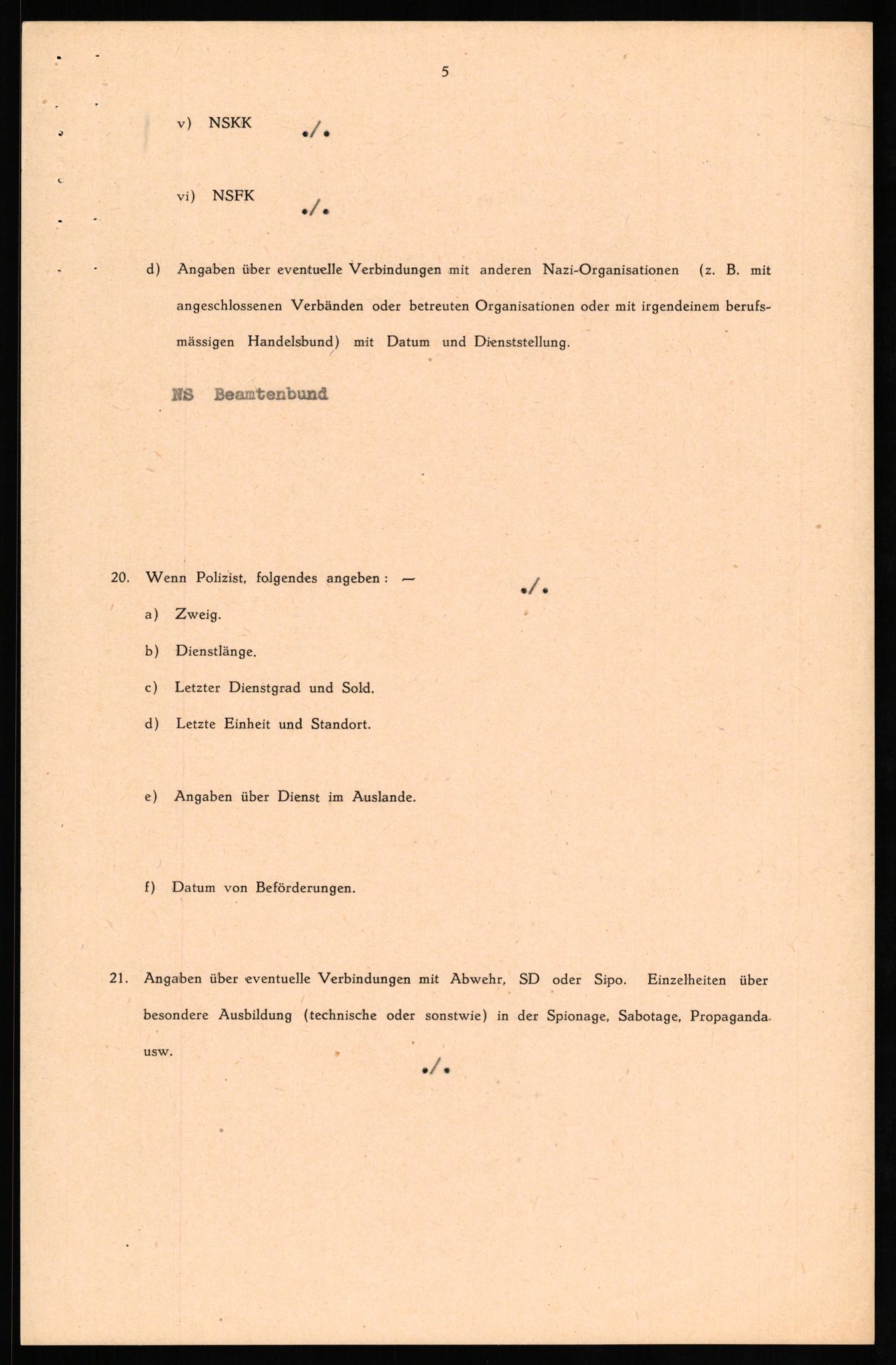 Forsvaret, Forsvarets overkommando II, AV/RA-RAFA-3915/D/Db/L0026: CI Questionaires. Tyske okkupasjonsstyrker i Norge. Tyskere., 1945-1946, p. 443