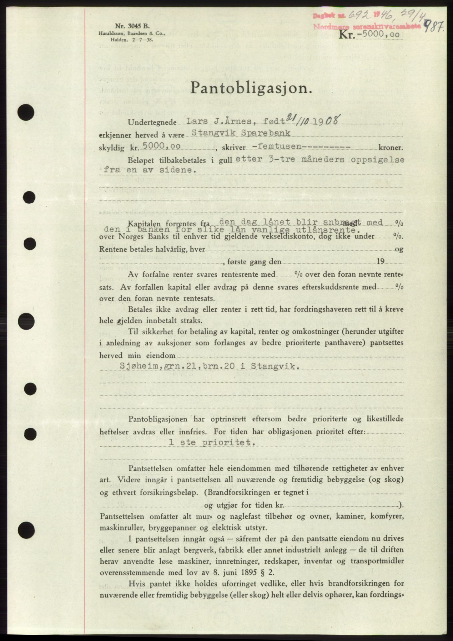 Nordmøre sorenskriveri, AV/SAT-A-4132/1/2/2Ca: Mortgage book no. B93b, 1946-1946, Diary no: : 692/1946