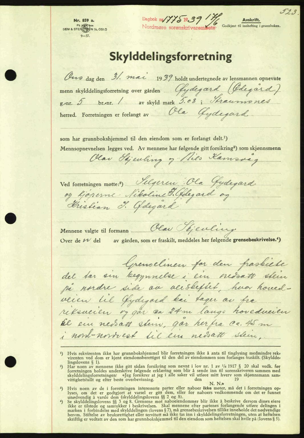 Nordmøre sorenskriveri, AV/SAT-A-4132/1/2/2Ca: Mortgage book no. A86, 1939-1939, Diary no: : 1775/1939