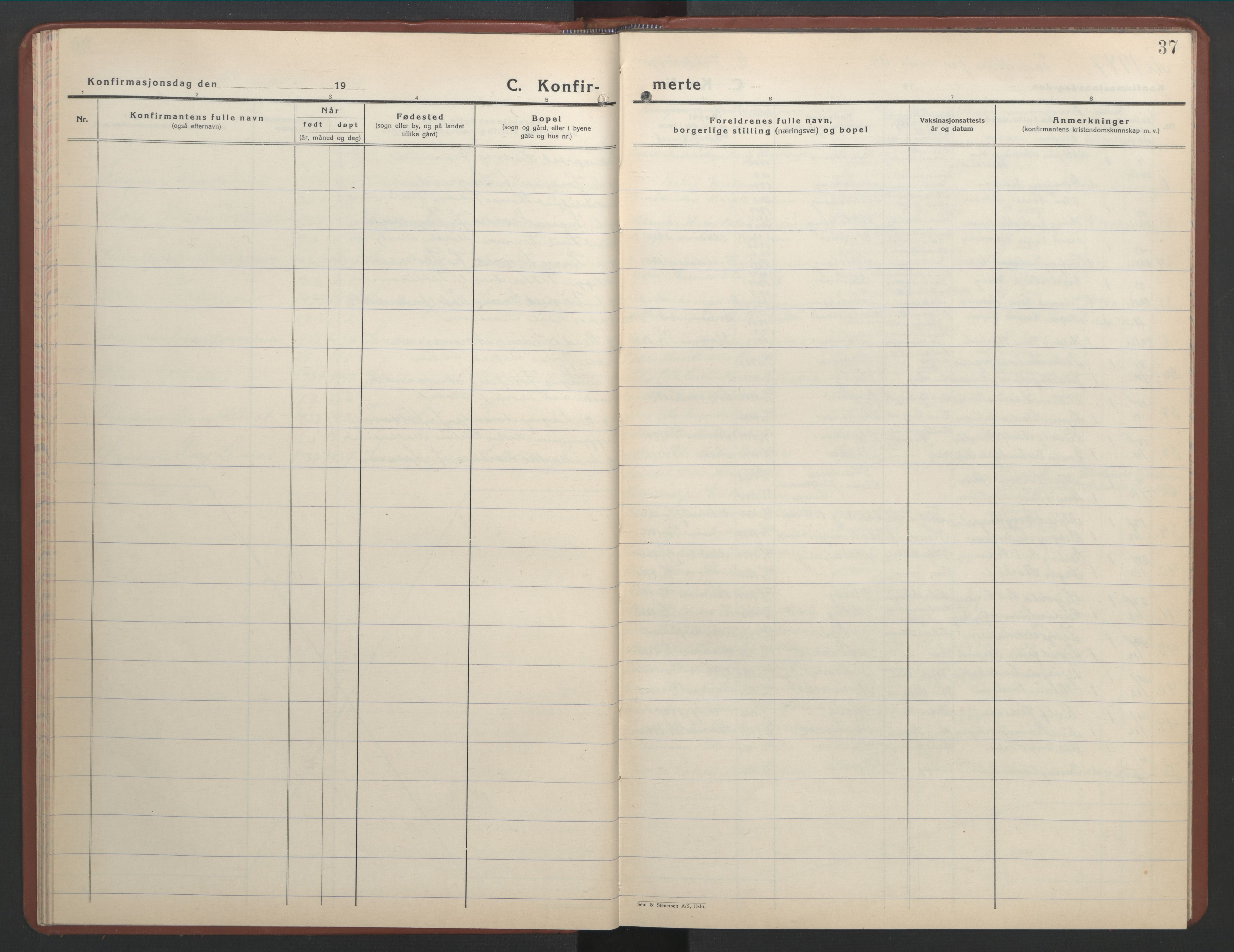 Ministerialprotokoller, klokkerbøker og fødselsregistre - Nordland, AV/SAT-A-1459/831/L0481: Parish register (copy) no. 831C08, 1935-1948, p. 37