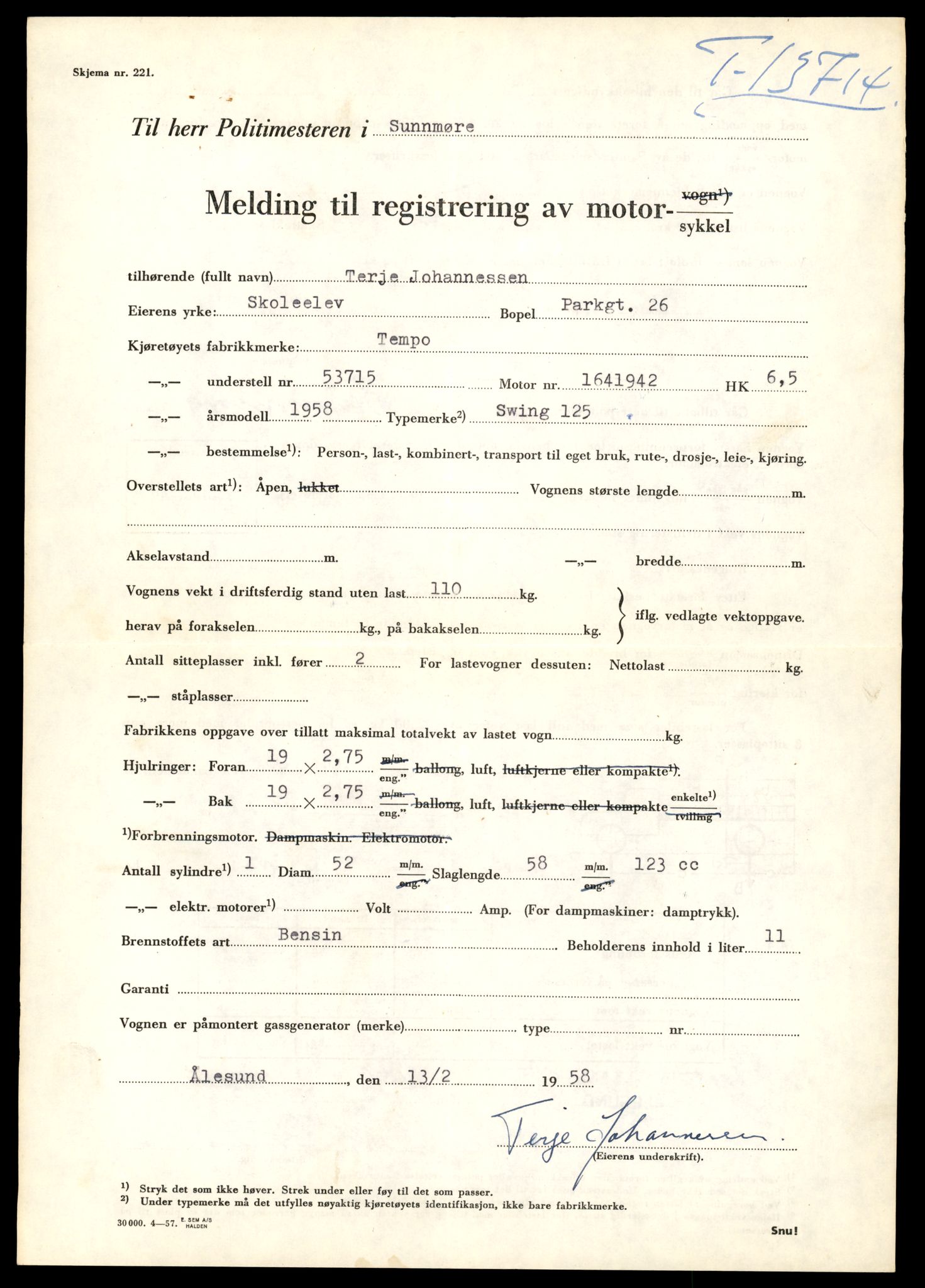 Møre og Romsdal vegkontor - Ålesund trafikkstasjon, AV/SAT-A-4099/F/Fe/L0041: Registreringskort for kjøretøy T 13710 - T 13905, 1927-1998, p. 71