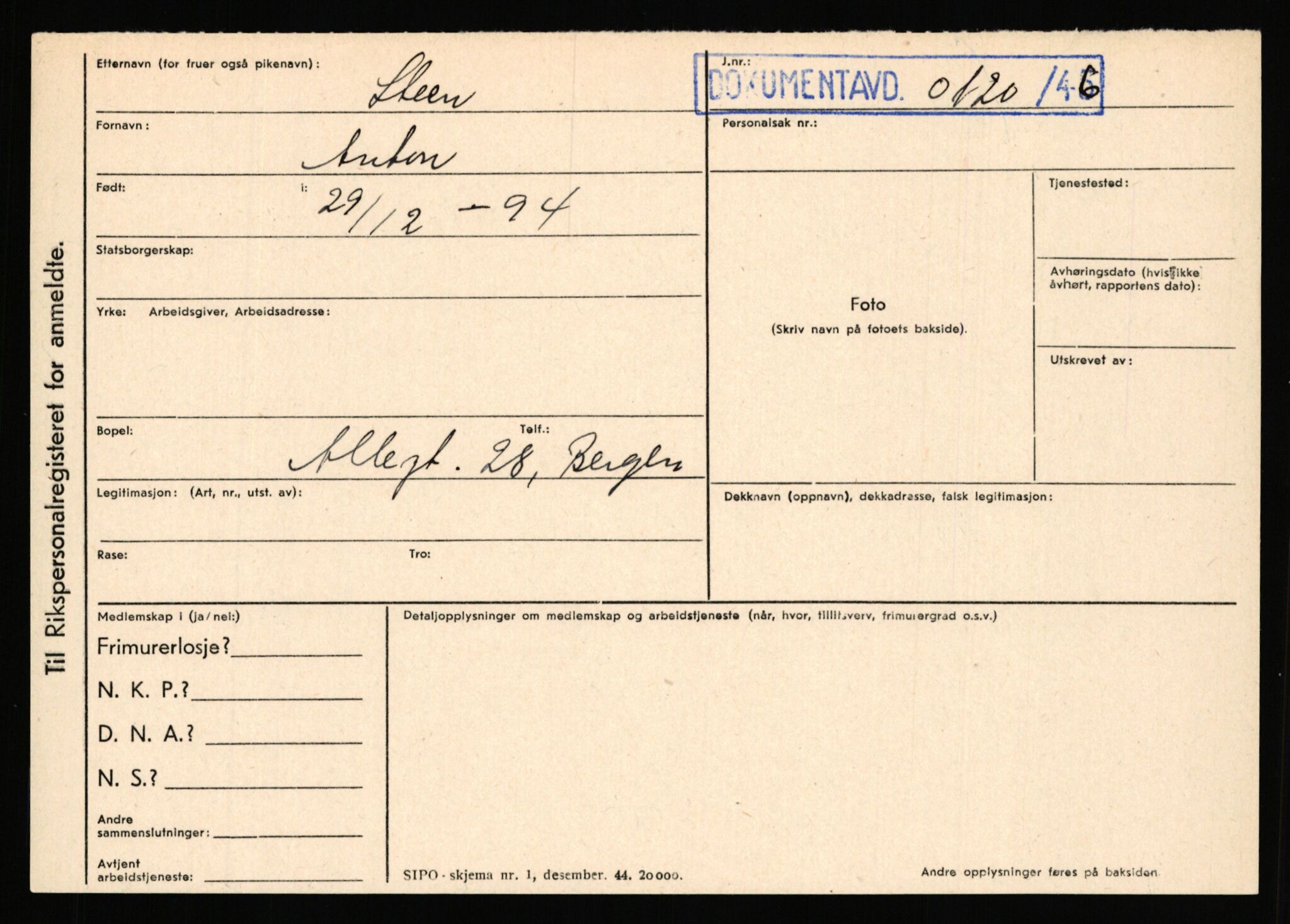 Statspolitiet - Hovedkontoret / Osloavdelingen, AV/RA-S-1329/C/Ca/L0014: Seterlien - Svartås, 1943-1945, p. 3112