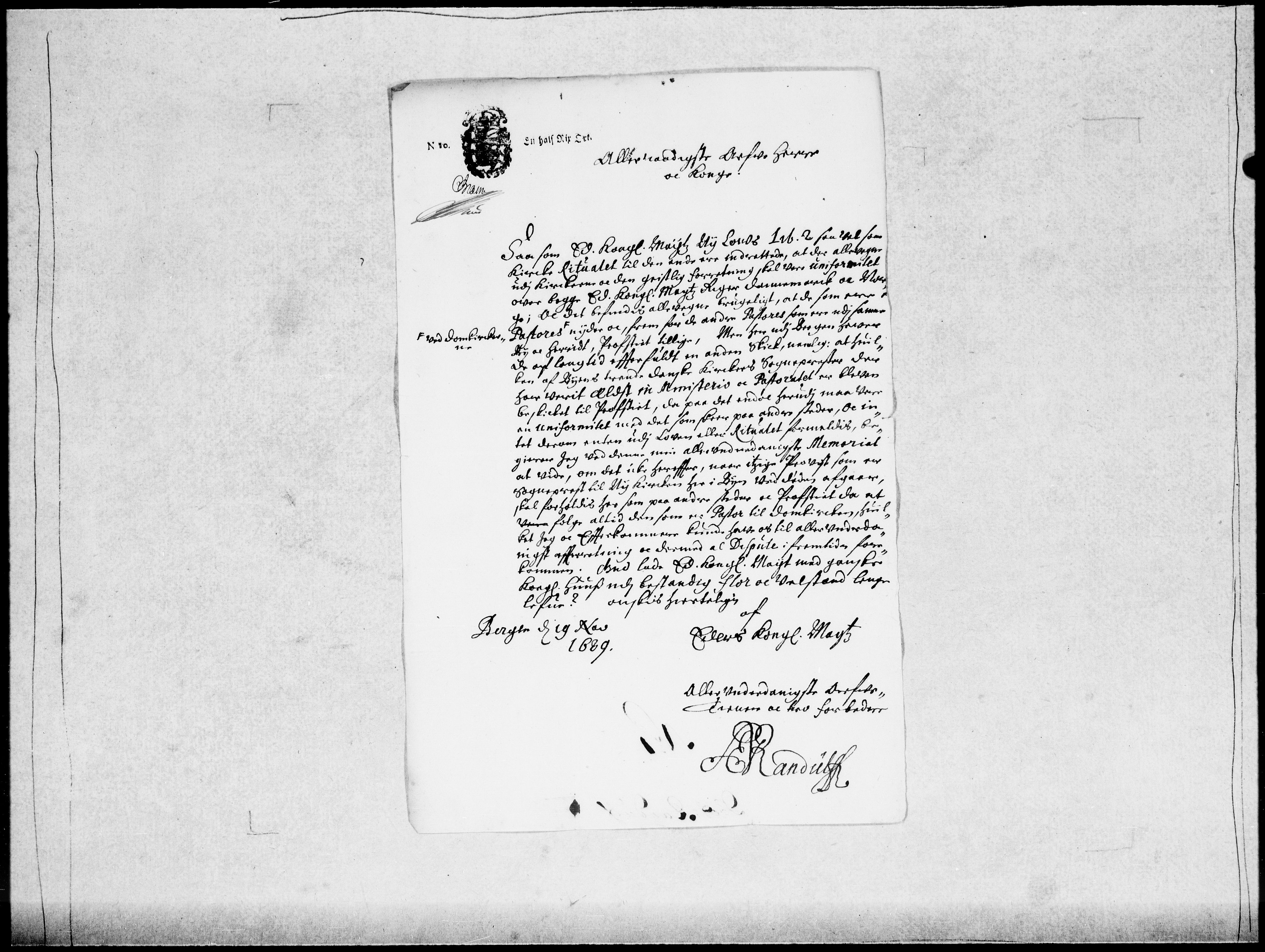 Danske Kanselli 1572-1799, AV/RA-EA-3023/F/Fc/Fcc/Fcca/L0043: Norske innlegg 1572-1799, 1689-1690, p. 236