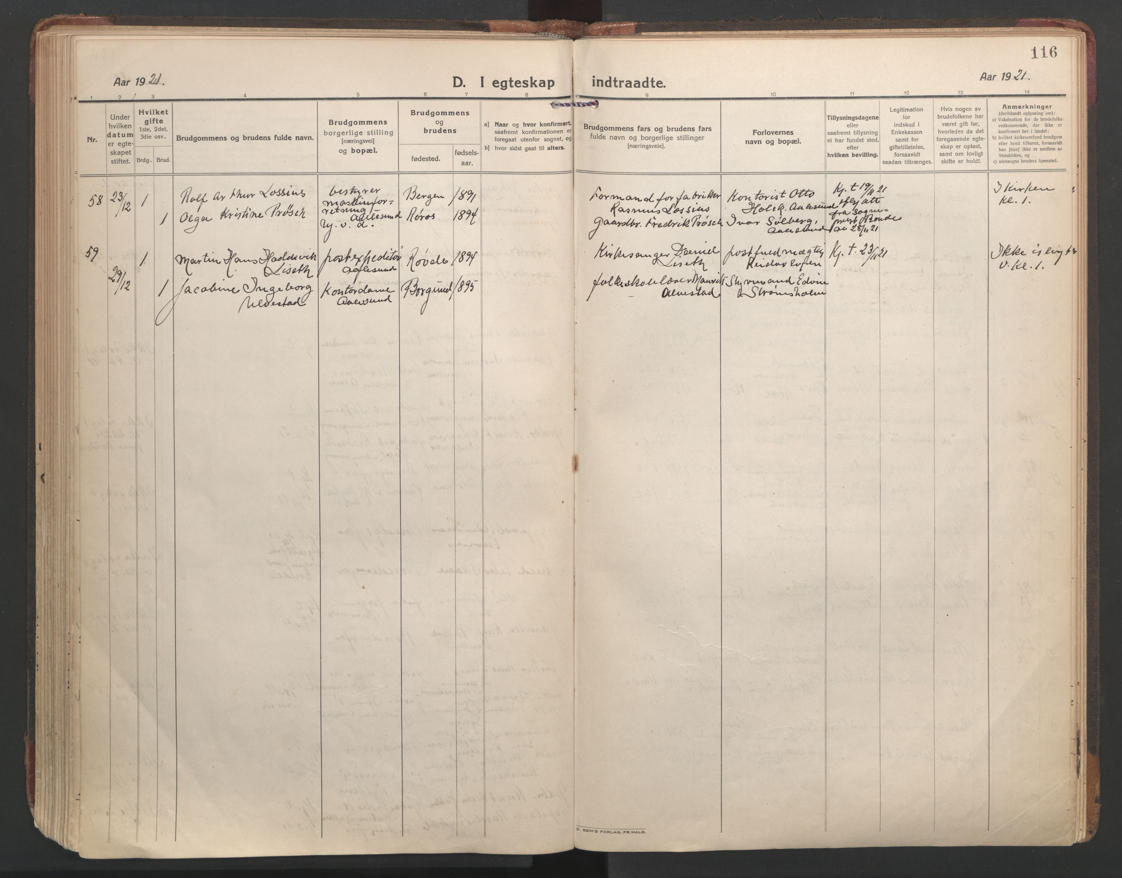 Ministerialprotokoller, klokkerbøker og fødselsregistre - Møre og Romsdal, AV/SAT-A-1454/528/L0412: Parish register (official) no. 528A21, 1920-1926, p. 116