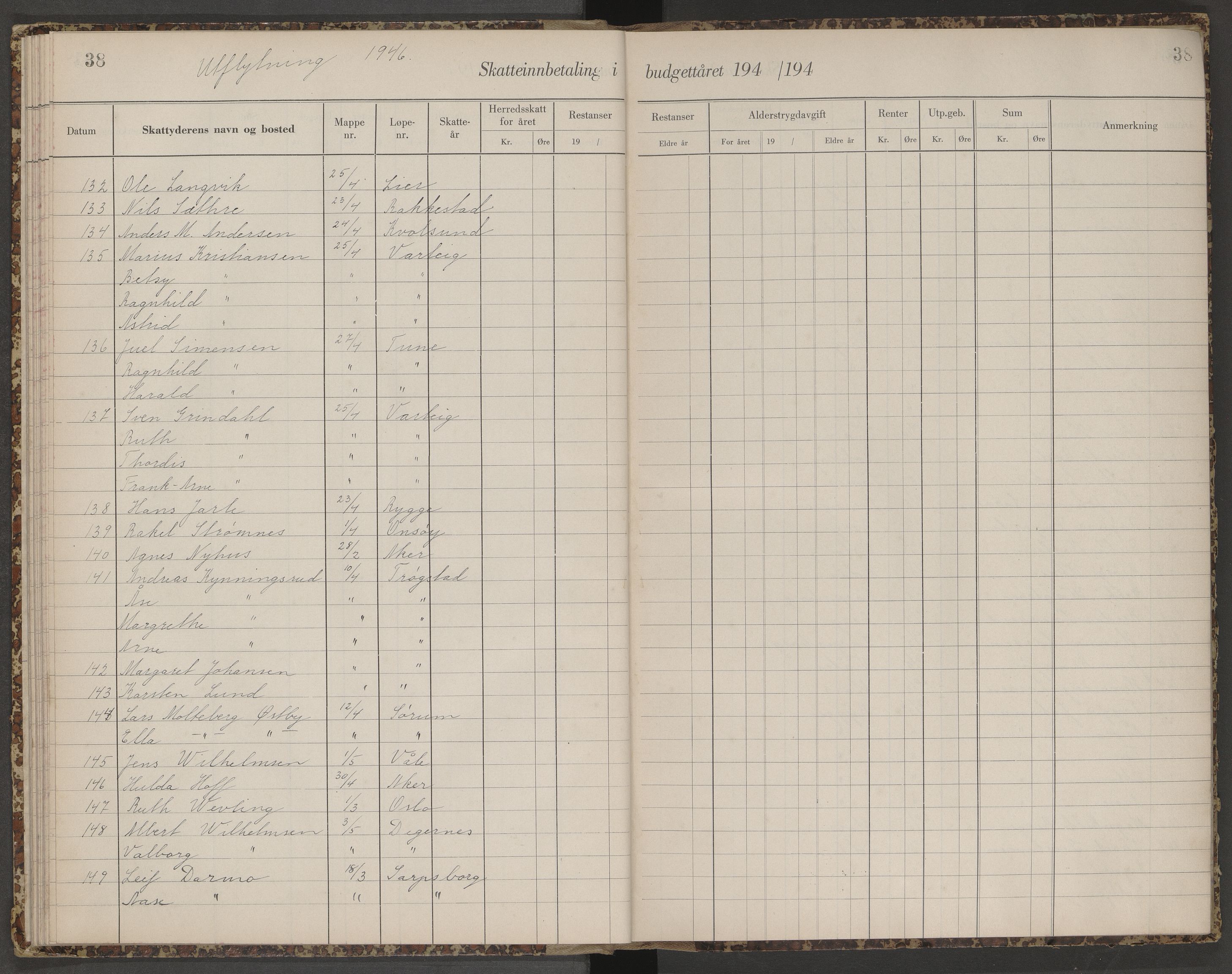 Skjeberg folkeregister, AV/SAO-A-10495/K/Ka/L0003: Fortegnelse over inn- og utflyttede, 1943-1947, p. 38