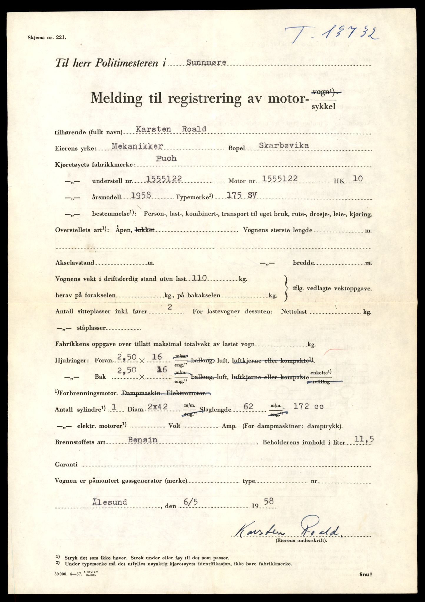 Møre og Romsdal vegkontor - Ålesund trafikkstasjon, AV/SAT-A-4099/F/Fe/L0041: Registreringskort for kjøretøy T 13710 - T 13905, 1927-1998, p. 379