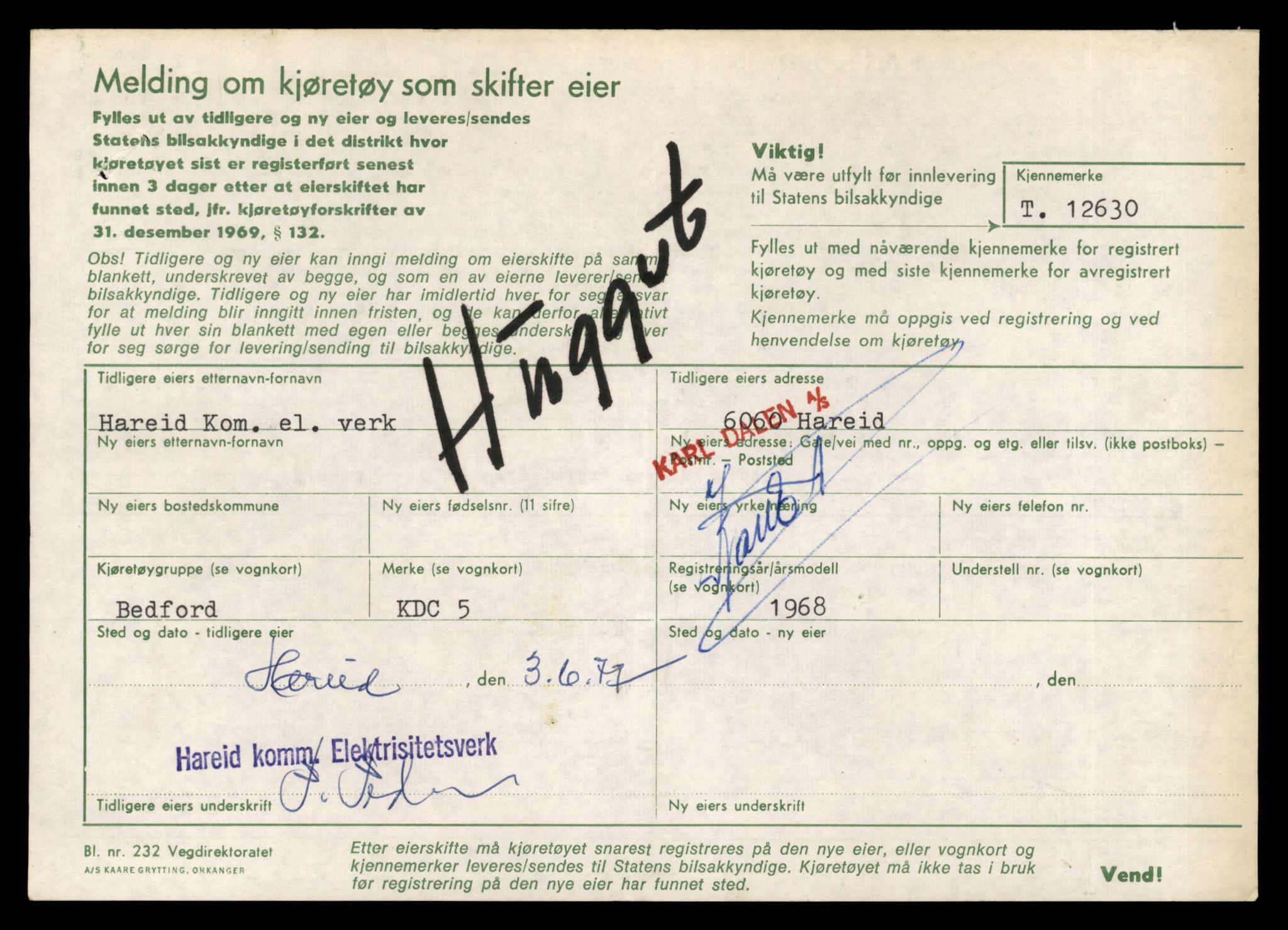 Møre og Romsdal vegkontor - Ålesund trafikkstasjon, AV/SAT-A-4099/F/Fe/L0034: Registreringskort for kjøretøy T 12500 - T 12652, 1927-1998, p. 2556