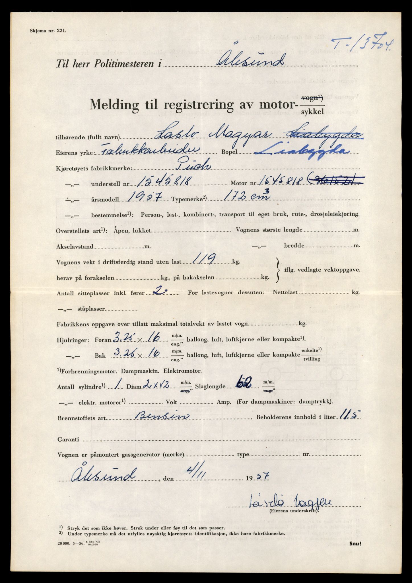 Møre og Romsdal vegkontor - Ålesund trafikkstasjon, AV/SAT-A-4099/F/Fe/L0040: Registreringskort for kjøretøy T 13531 - T 13709, 1927-1998, p. 2979