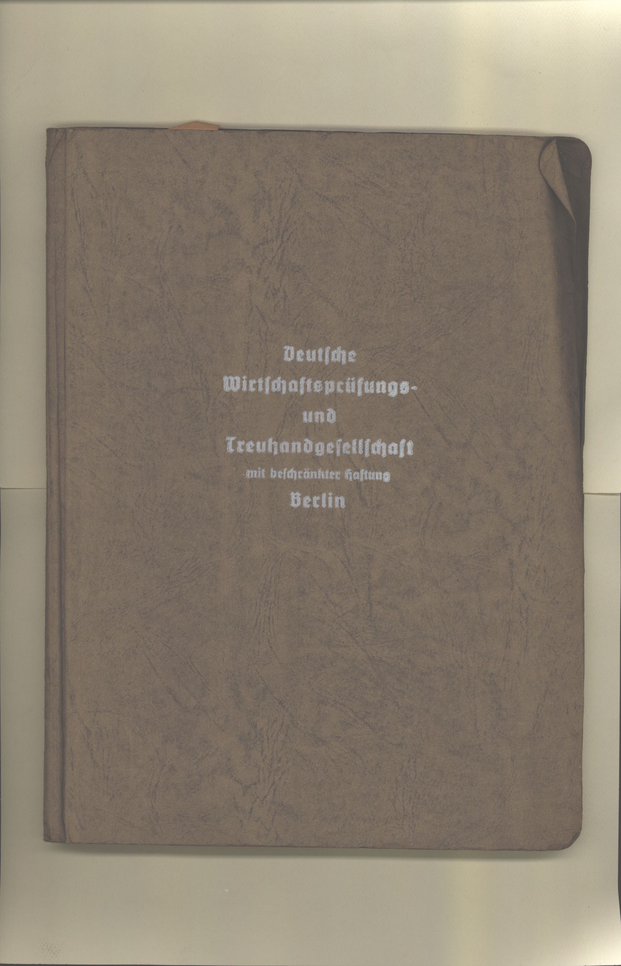 Forsvarets Overkommando. 2 kontor. Arkiv 11.4. Spredte tyske arkivsaker, AV/RA-RAFA-7031/D/Dar/Darc/L0029: Tyske oppgaver over norske industribedrifter, 1941-1942, p. 1