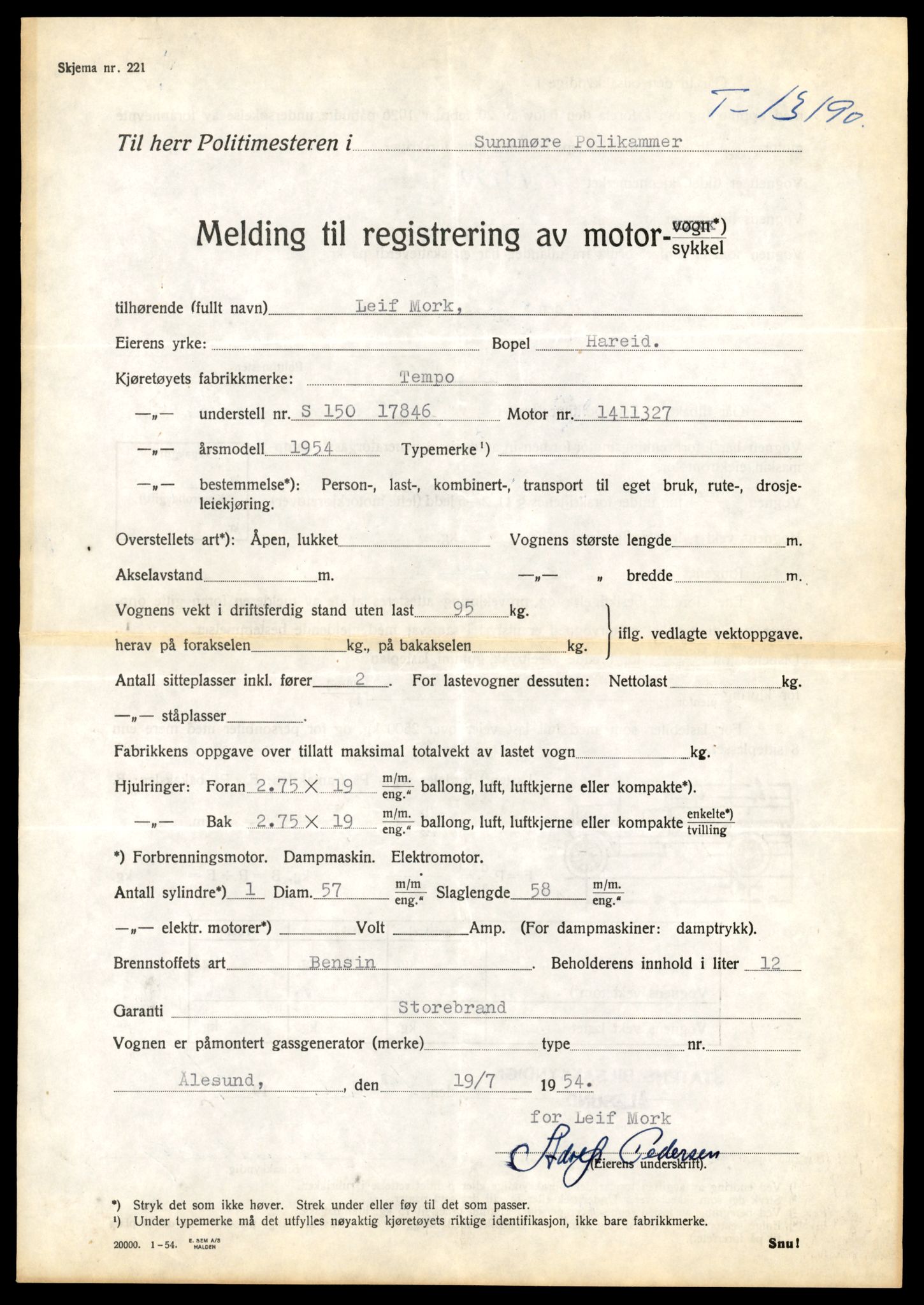 Møre og Romsdal vegkontor - Ålesund trafikkstasjon, SAT/A-4099/F/Fe/L0038: Registreringskort for kjøretøy T 13180 - T 13360, 1927-1998, p. 171