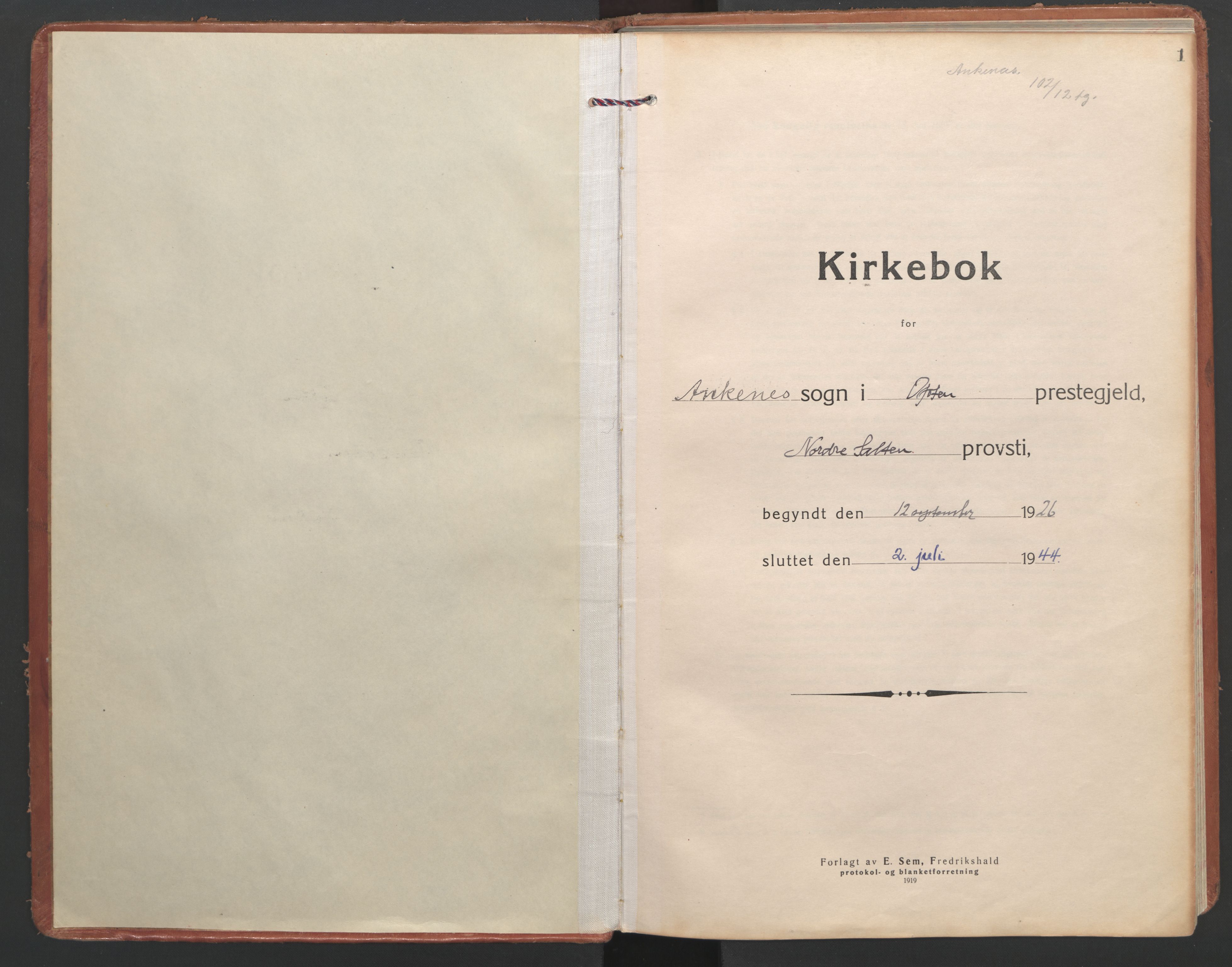 Ministerialprotokoller, klokkerbøker og fødselsregistre - Nordland, AV/SAT-A-1459/866/L0946: Parish register (official) no. 866A09, 1926-1944, p. 1