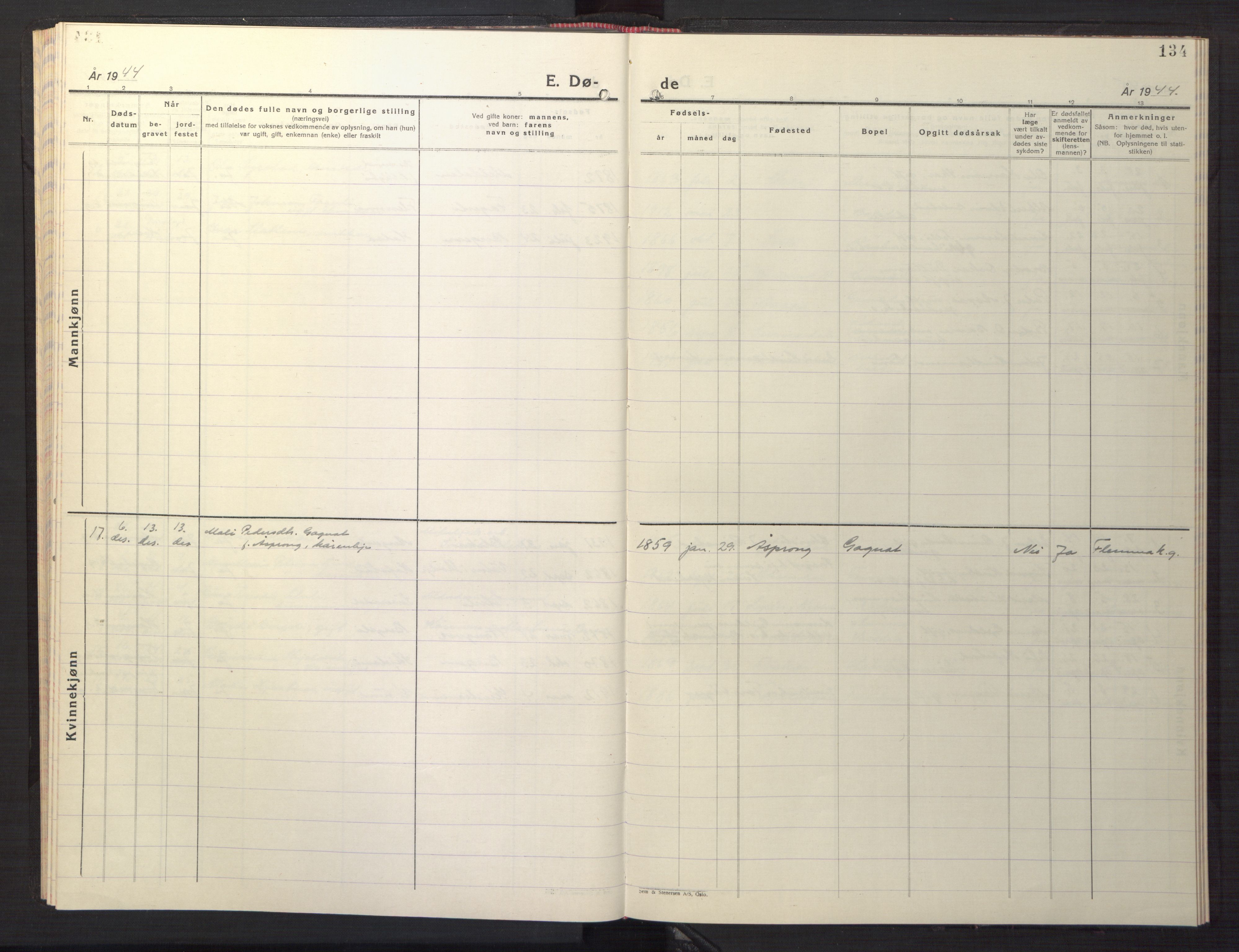 Ministerialprotokoller, klokkerbøker og fødselsregistre - Møre og Romsdal, AV/SAT-A-1454/586/L0996: Parish register (copy) no. 586C07, 1944-1949, p. 134