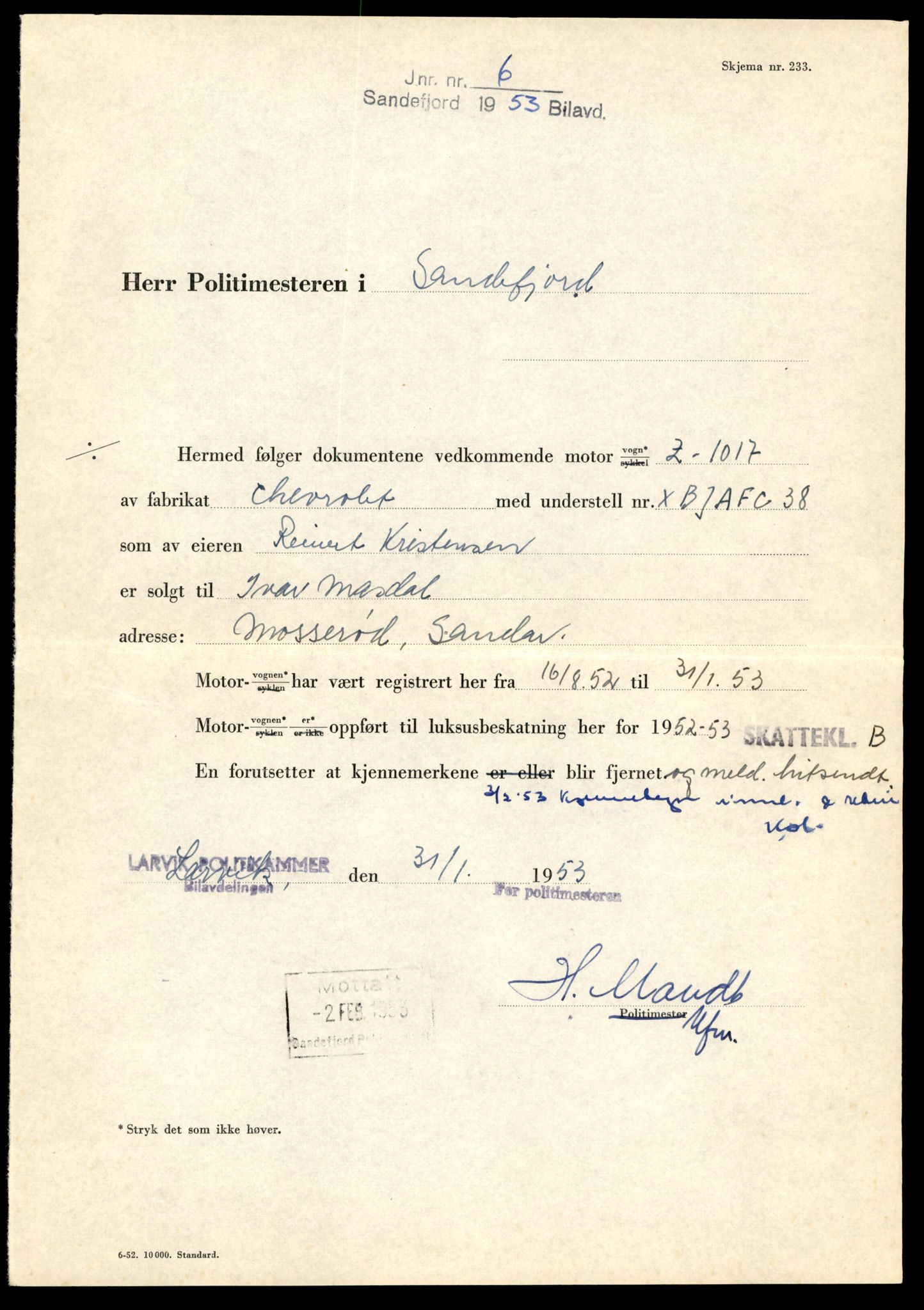 Møre og Romsdal vegkontor - Ålesund trafikkstasjon, AV/SAT-A-4099/F/Fe/L0049: Registreringskort for kjøretøy T 14864 - T 18613, 1927-1998, p. 9