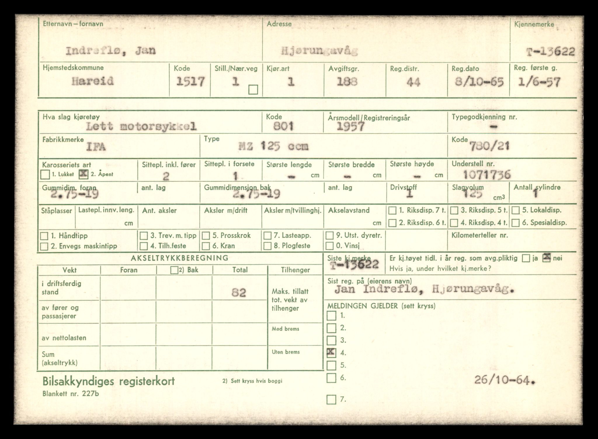 Møre og Romsdal vegkontor - Ålesund trafikkstasjon, AV/SAT-A-4099/F/Fe/L0040: Registreringskort for kjøretøy T 13531 - T 13709, 1927-1998, p. 1623