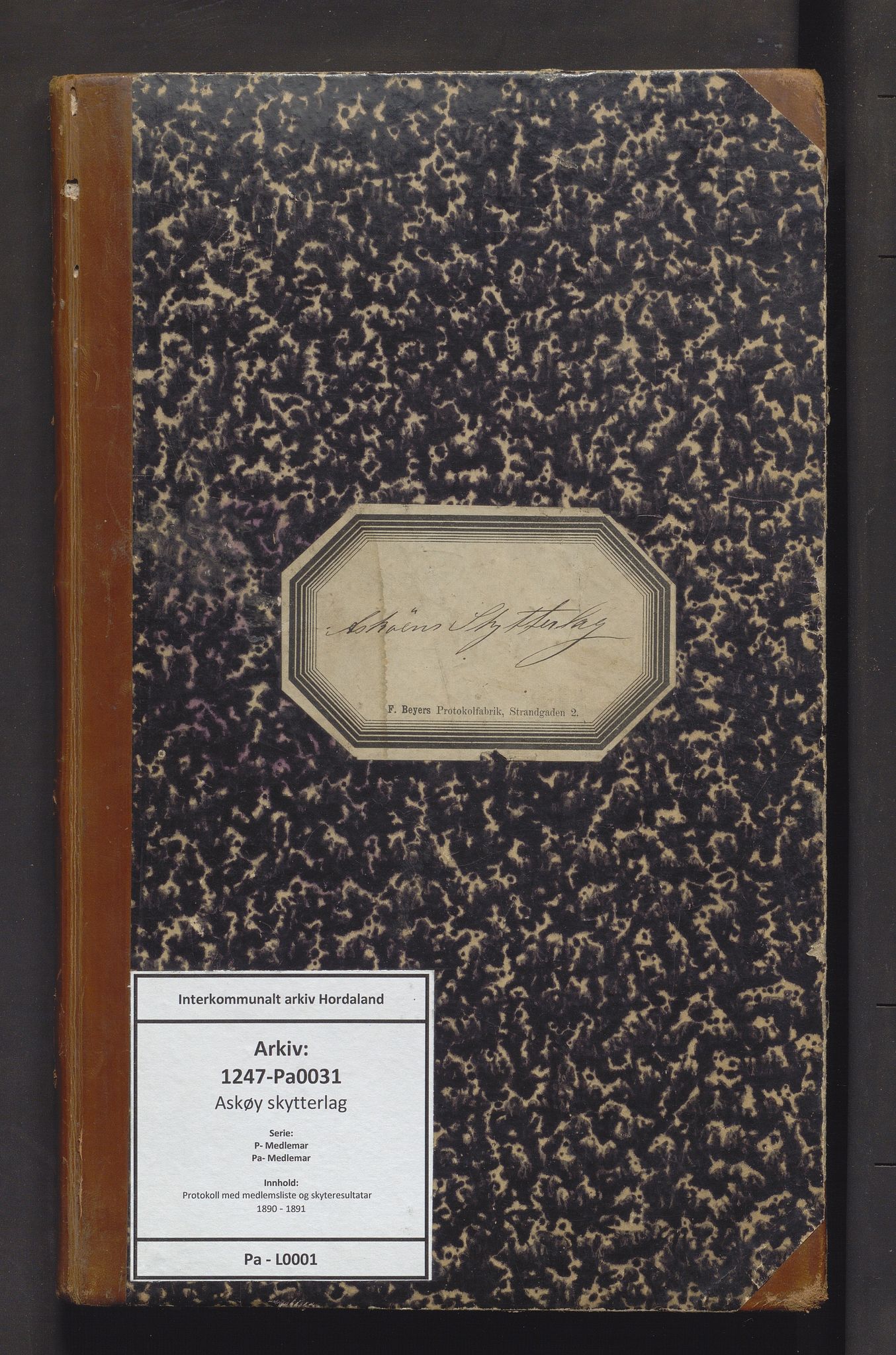Askøy skytterlag , IKAH/1247-Pa0031/P/Pa/L0001: Protokoll med medlemsliste og skyteresultat, 1890-1891