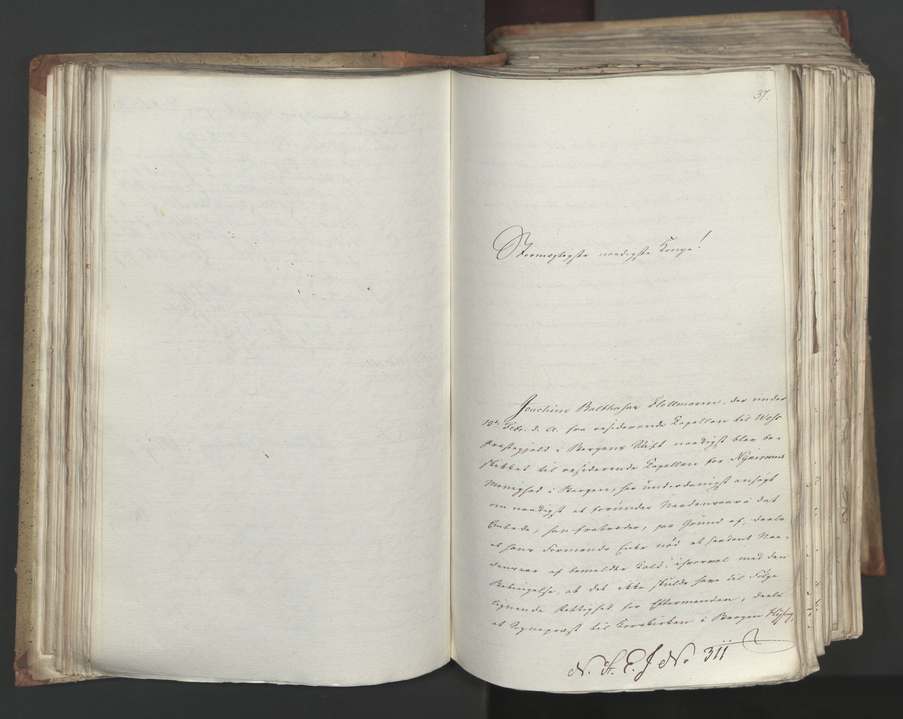 Statsrådsavdelingen i Stockholm, AV/RA-S-1003/D/Da/L0034: Regjeringsinnstillinger nr. 275-540, 1823, p. 118
