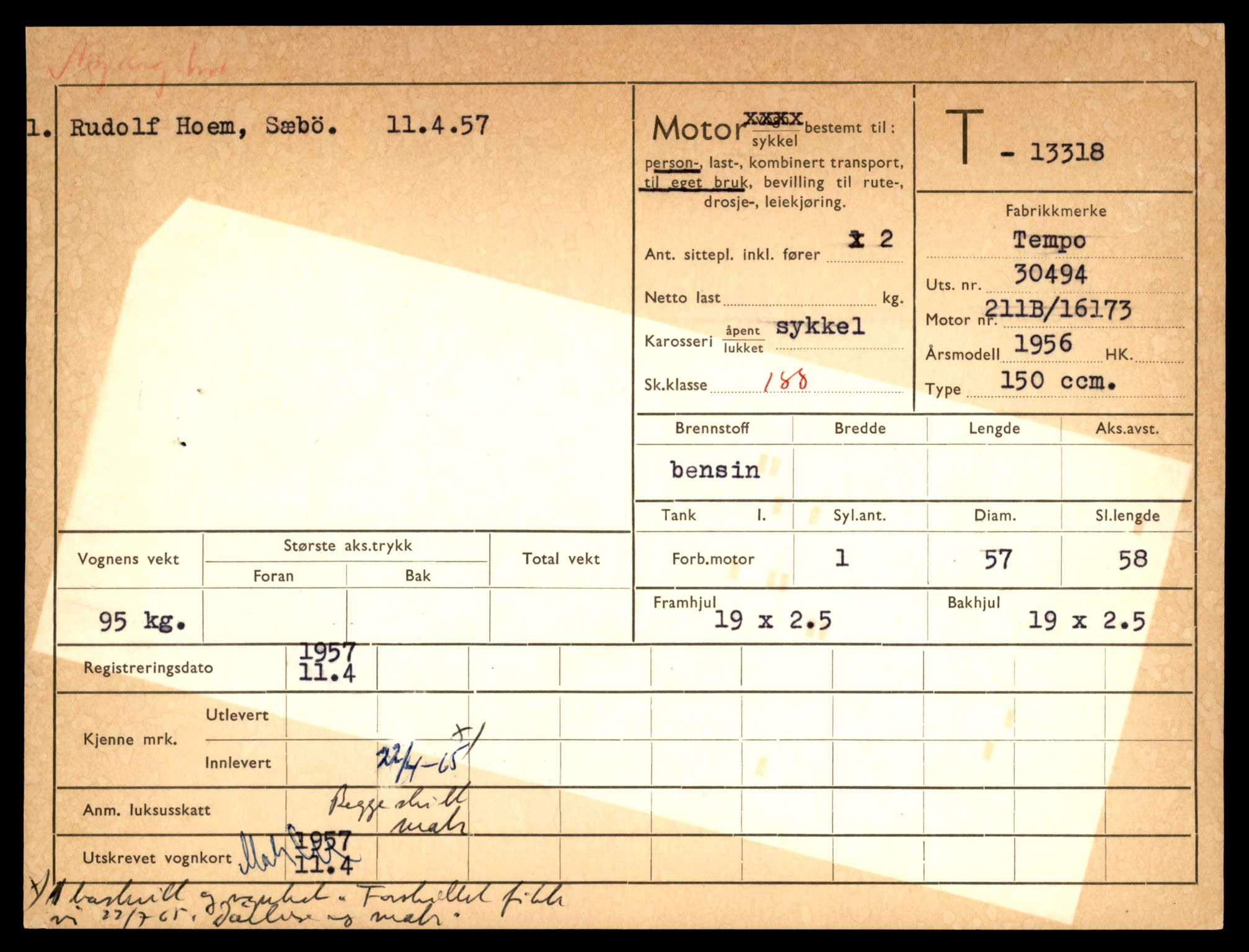 Møre og Romsdal vegkontor - Ålesund trafikkstasjon, AV/SAT-A-4099/F/Fe/L0038: Registreringskort for kjøretøy T 13180 - T 13360, 1927-1998, p. 2315
