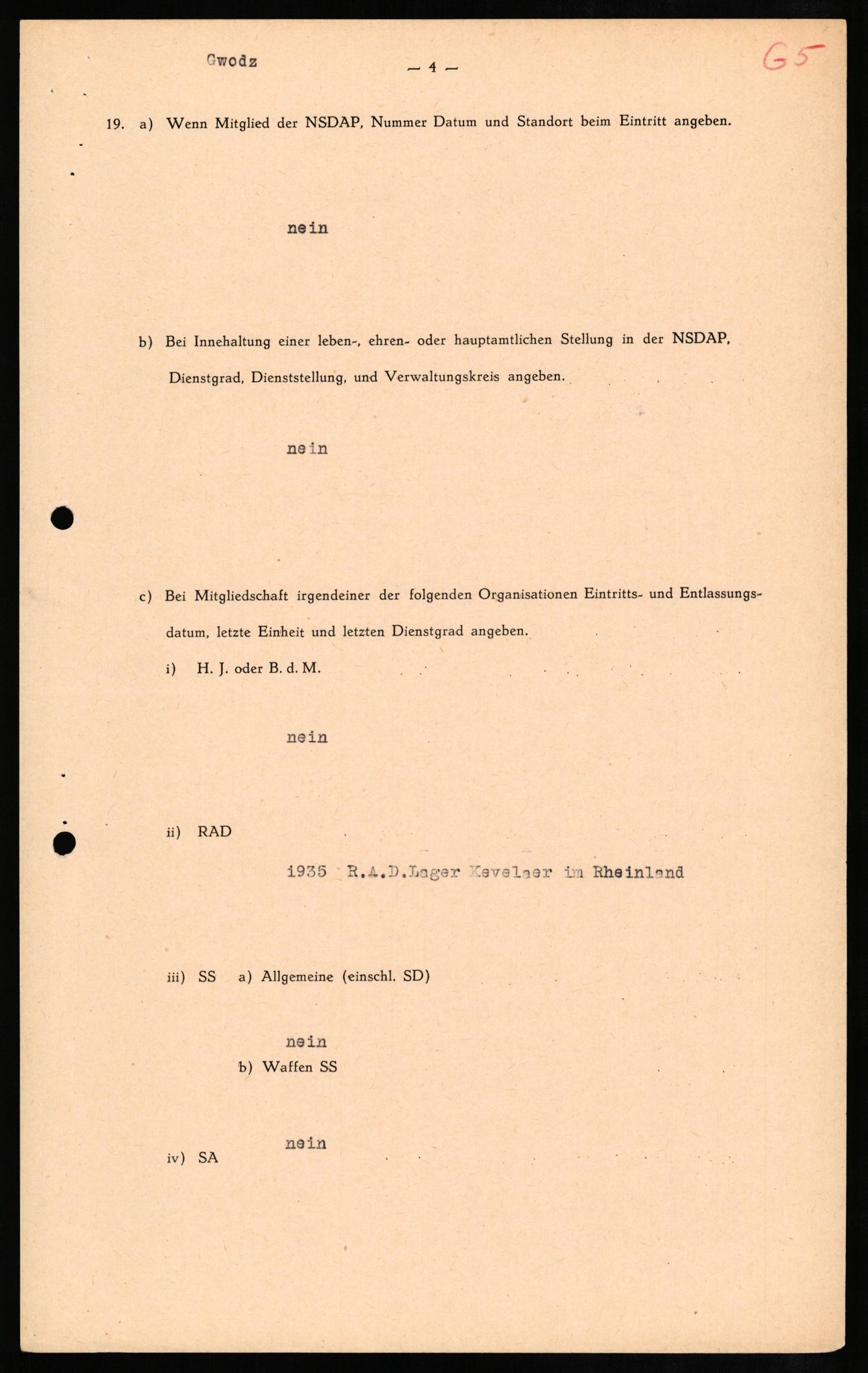 Forsvaret, Forsvarets overkommando II, AV/RA-RAFA-3915/D/Db/L0011: CI Questionaires. Tyske okkupasjonsstyrker i Norge. Tyskere., 1945-1946, p. 7