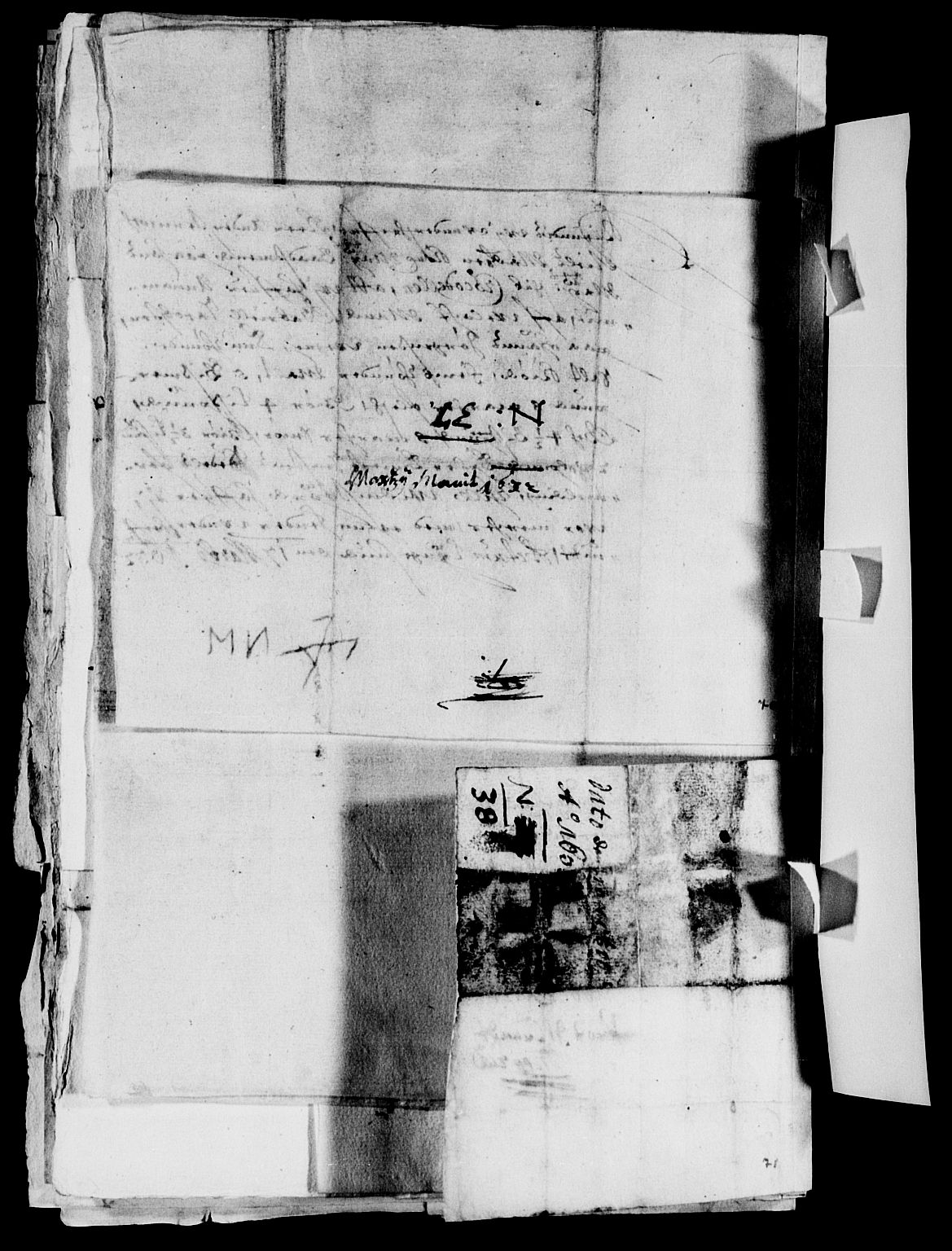 Rentekammeret inntil 1814, Reviderte regnskaper, Lensregnskaper, AV/RA-EA-5023/R/Rb/Rbq/L0022: Nedenes len. Mandals len. Råbyggelag., 1632-1634