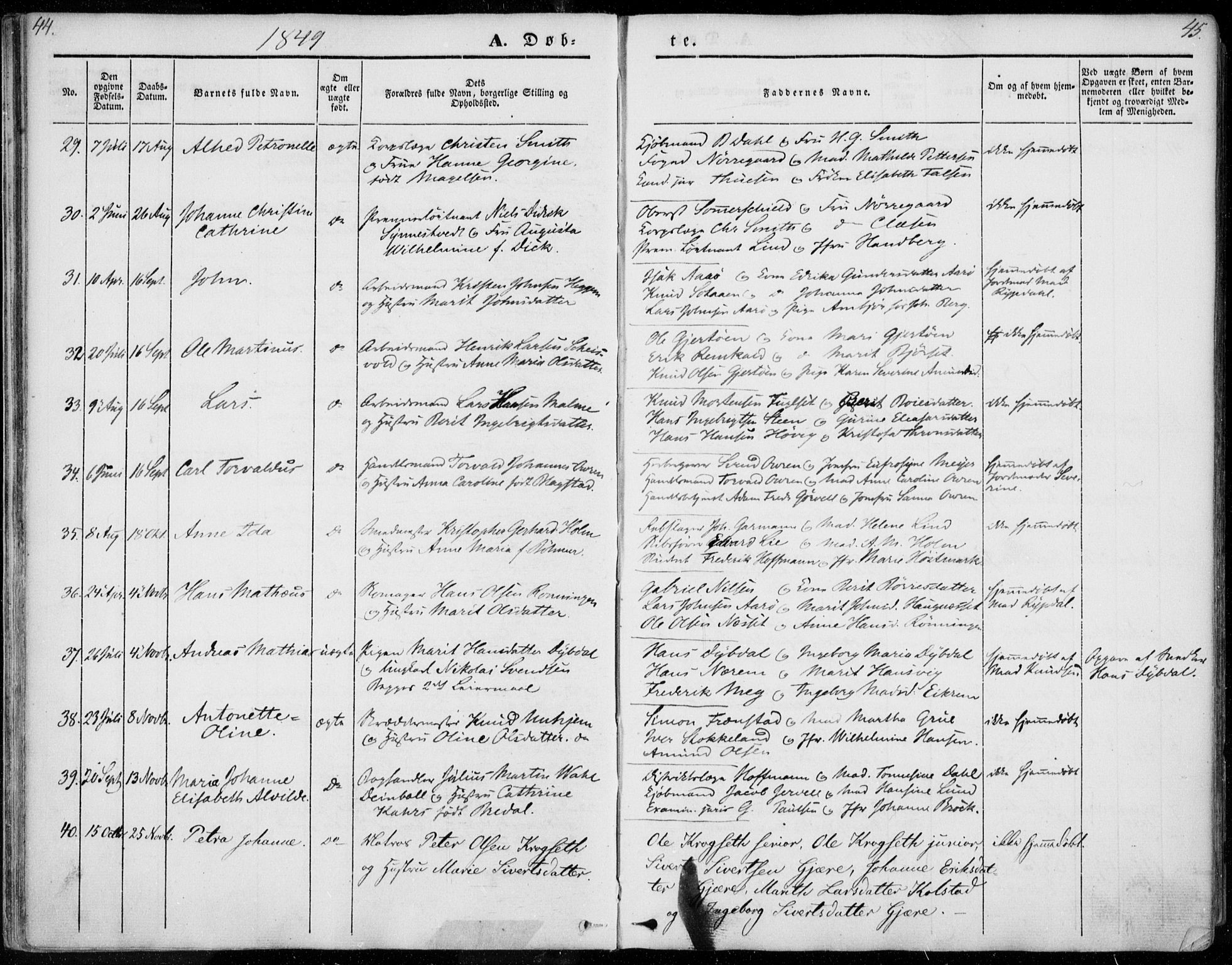 Ministerialprotokoller, klokkerbøker og fødselsregistre - Møre og Romsdal, SAT/A-1454/558/L0689: Parish register (official) no. 558A03, 1843-1872, p. 44-45
