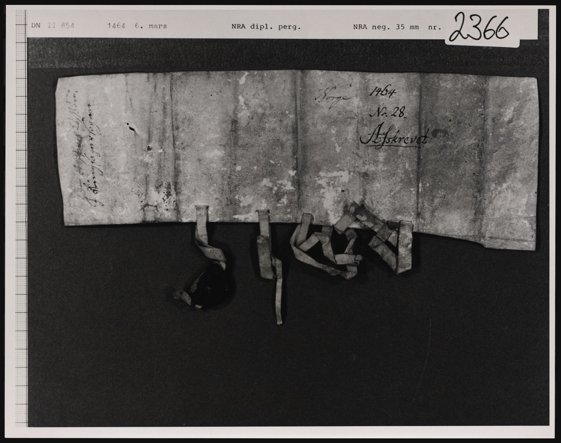 Riksarkivets diplomsamling, AV/RA-EA-5965/F01, 1333-1571, p. 4447
