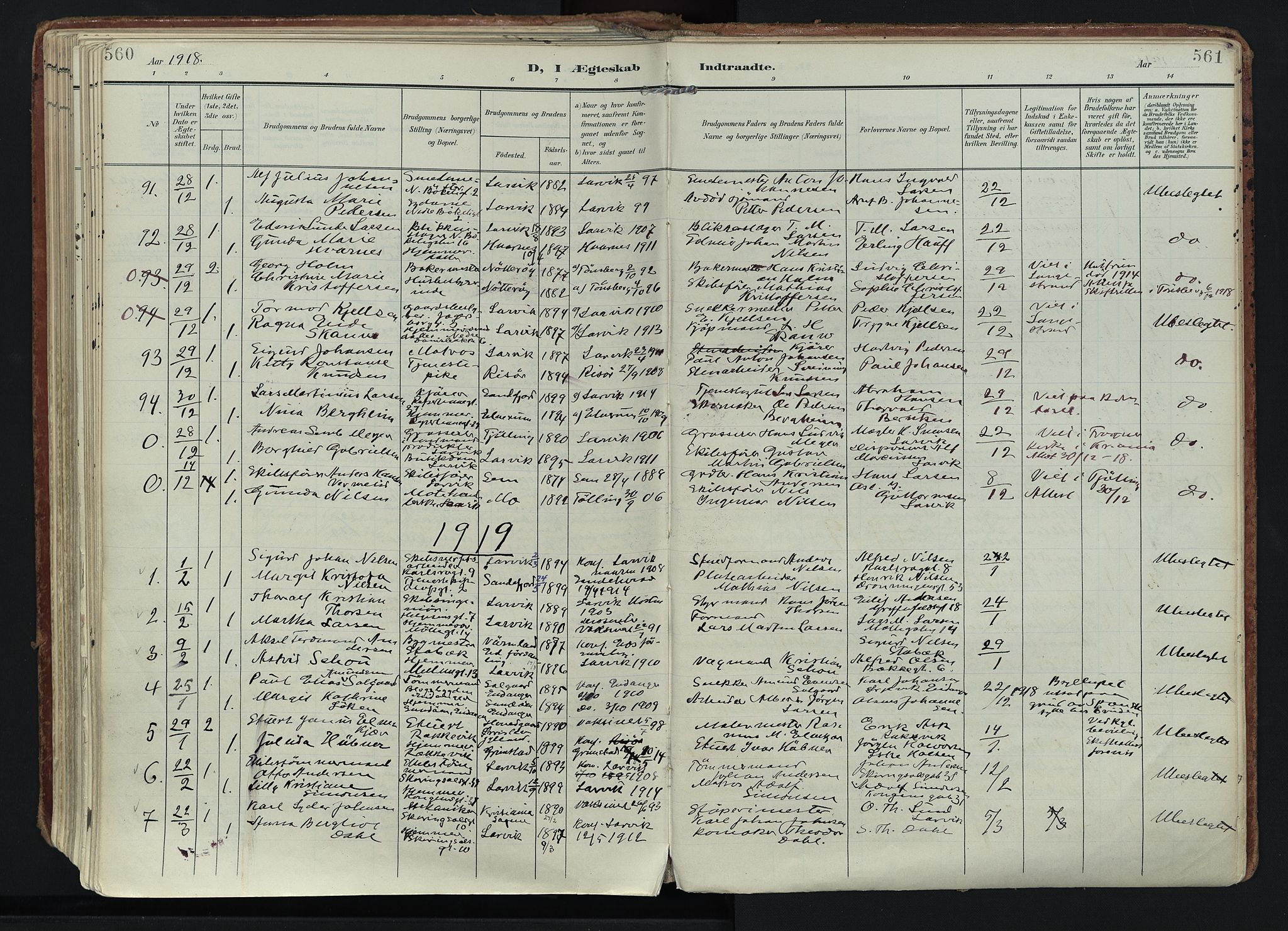 Larvik kirkebøker, SAKO/A-352/F/Fa/L0011: Parish register (official) no. I 11, 1902-1922, p. 560-561