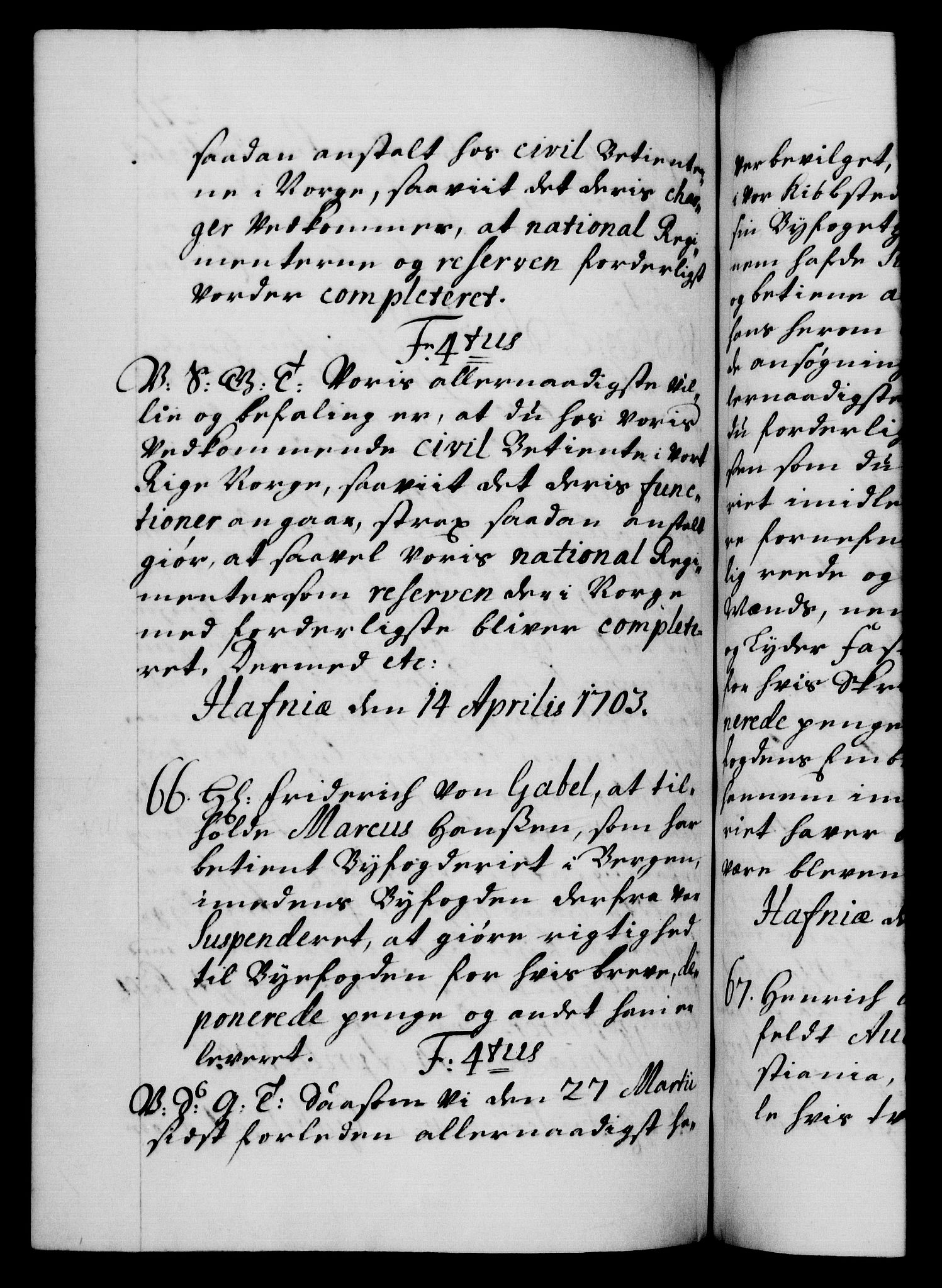 Danske Kanselli 1572-1799, AV/RA-EA-3023/F/Fc/Fca/Fcab/L0016: Norske tegnelser, 1699-1703, p. 471b