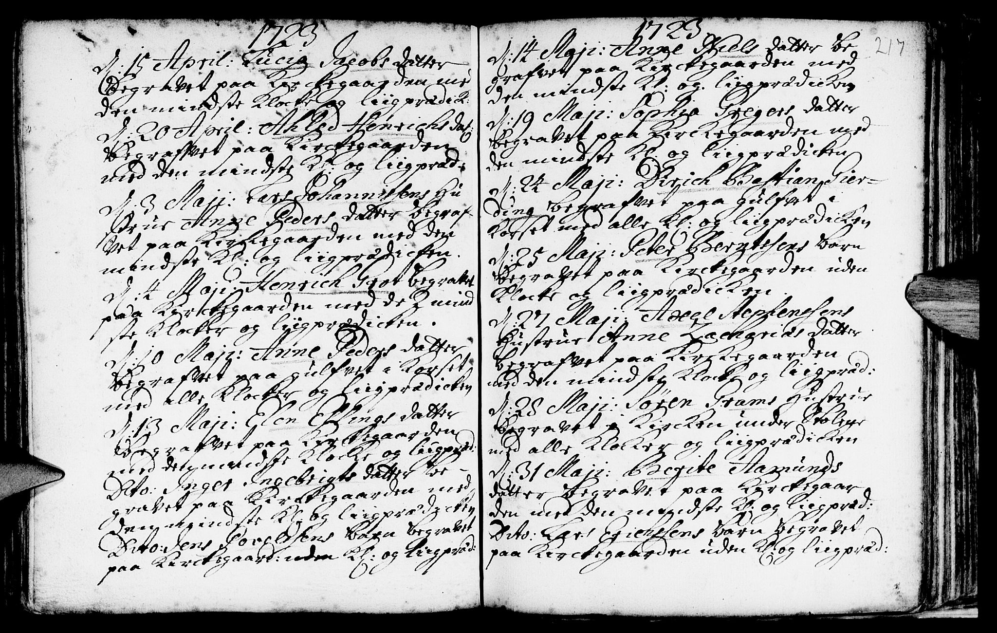 Nykirken Sokneprestembete, AV/SAB-A-77101/H/Haa/L0009: Parish register (official) no. A 9, 1689-1759, p. 217