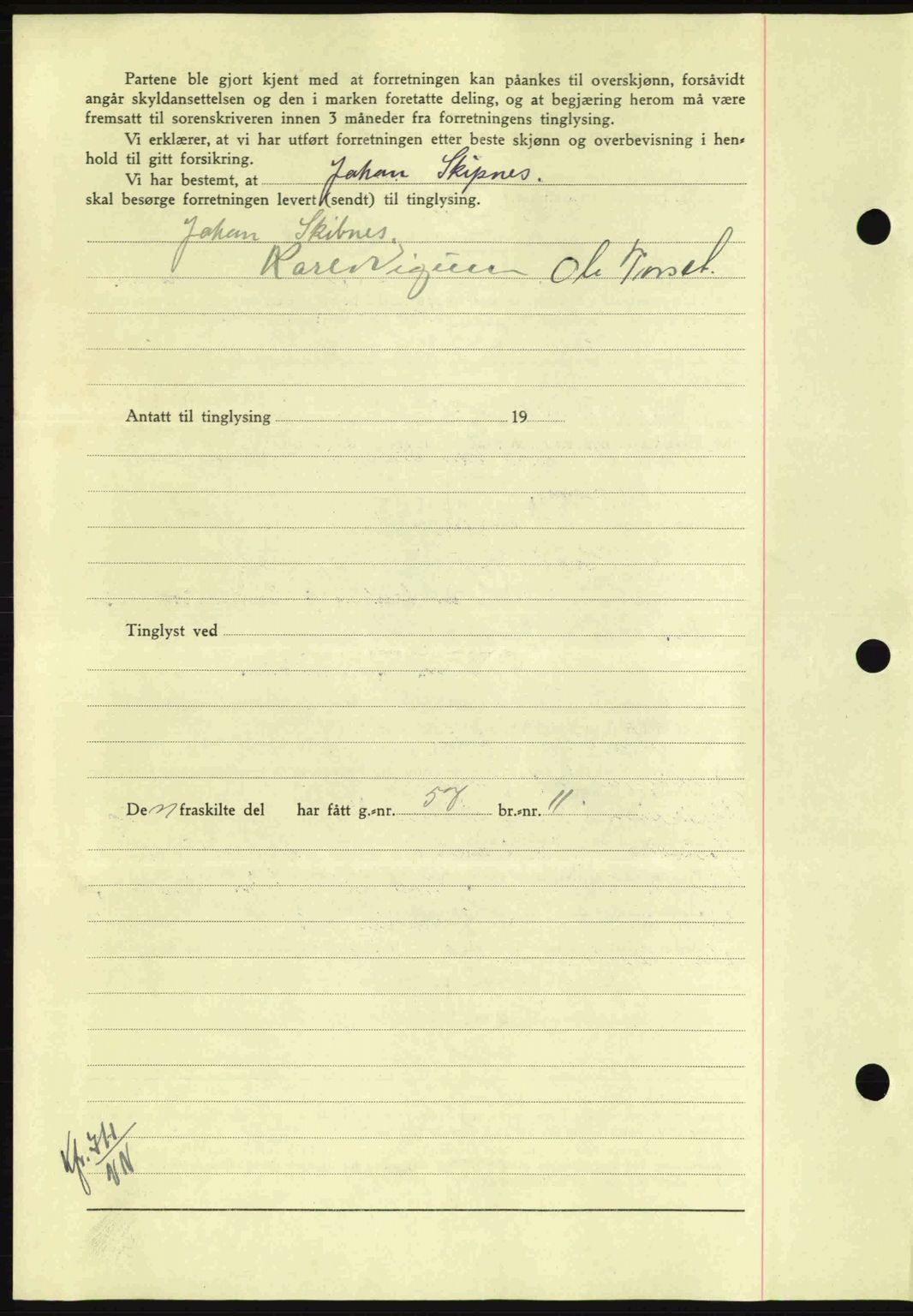 Nordmøre sorenskriveri, AV/SAT-A-4132/1/2/2Ca: Mortgage book no. A93, 1942-1942, Diary no: : 2560/1942