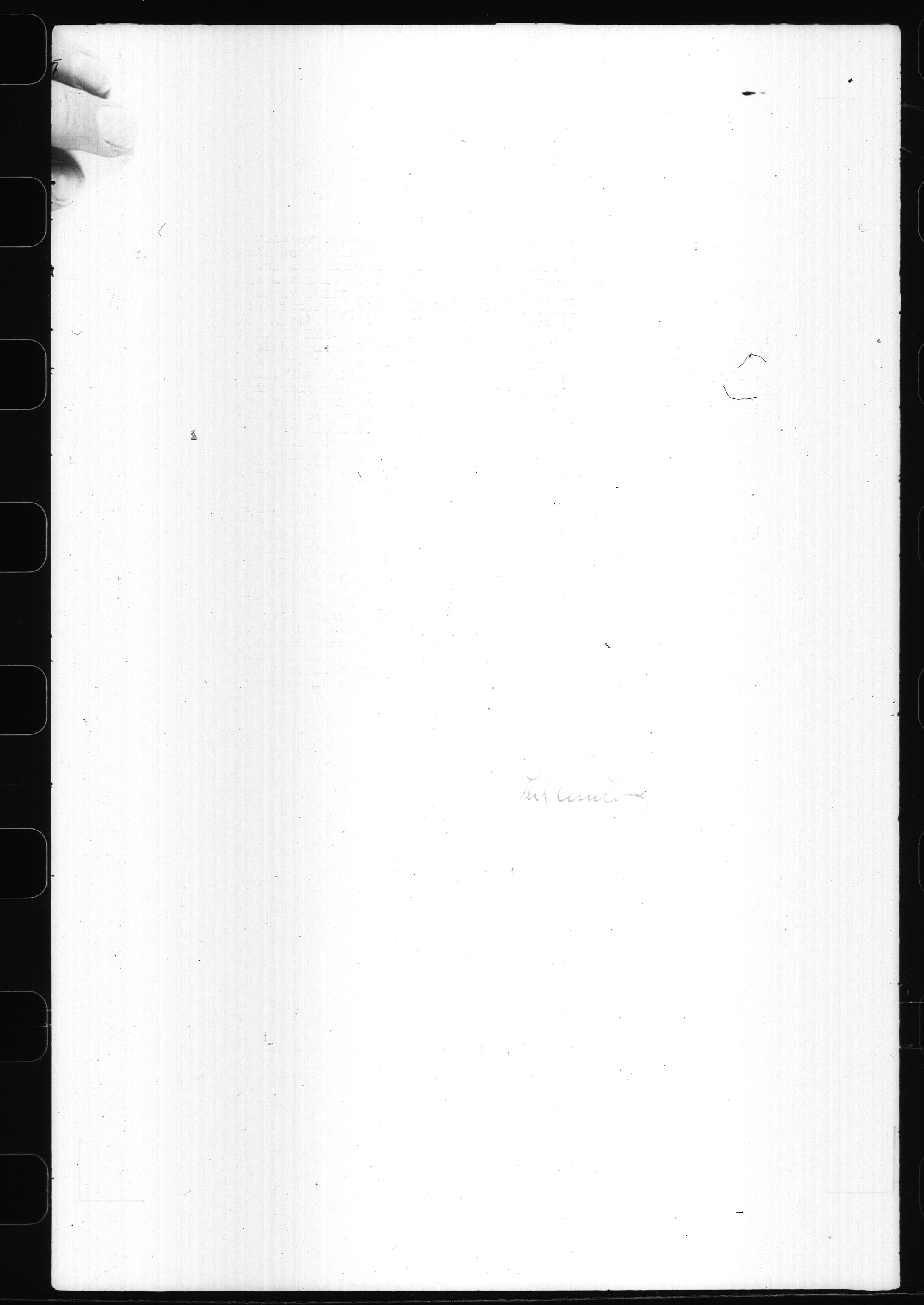 Documents Section, RA/RAFA-2200/V/L0074: Filmbiter uten nummer., 1940-1945, p. 392
