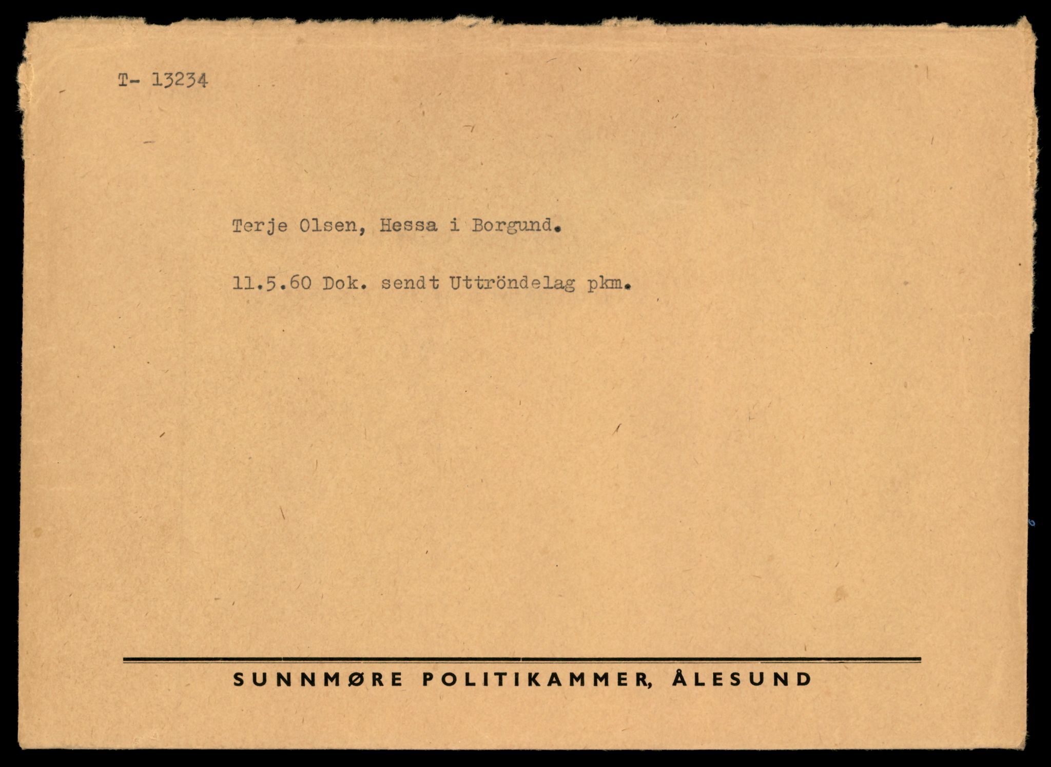 Møre og Romsdal vegkontor - Ålesund trafikkstasjon, AV/SAT-A-4099/F/Fe/L0038: Registreringskort for kjøretøy T 13180 - T 13360, 1927-1998, p. 947