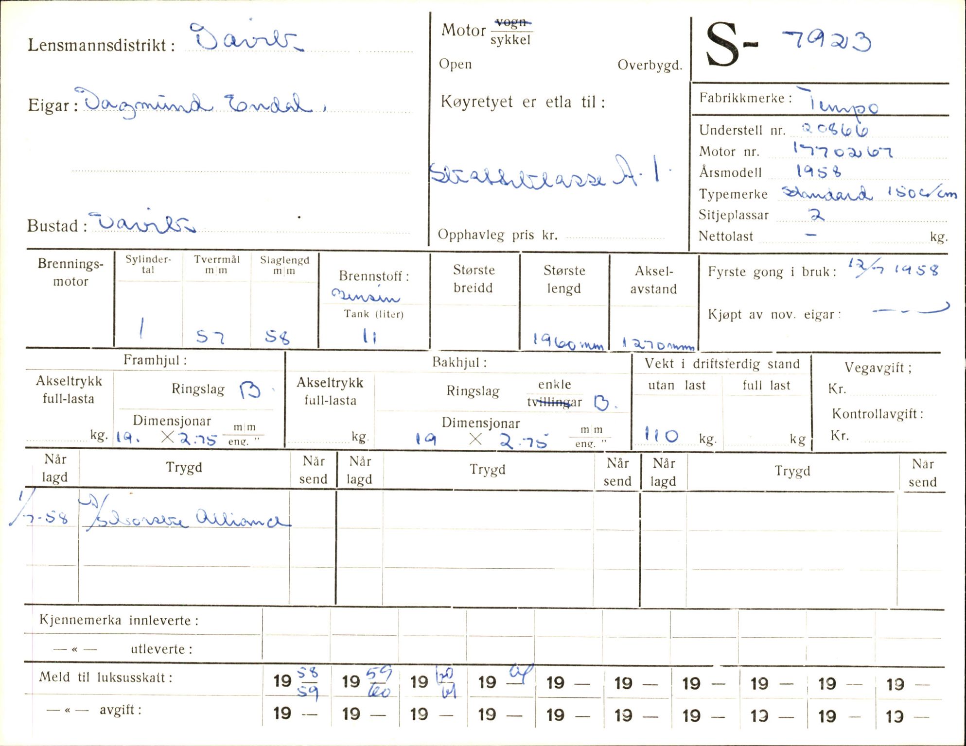 Statens vegvesen, Sogn og Fjordane vegkontor, AV/SAB-A-5301/4/F/L0005: Registerkort utmeldte Fjordane S7900-8299, 1930-1961, p. 38