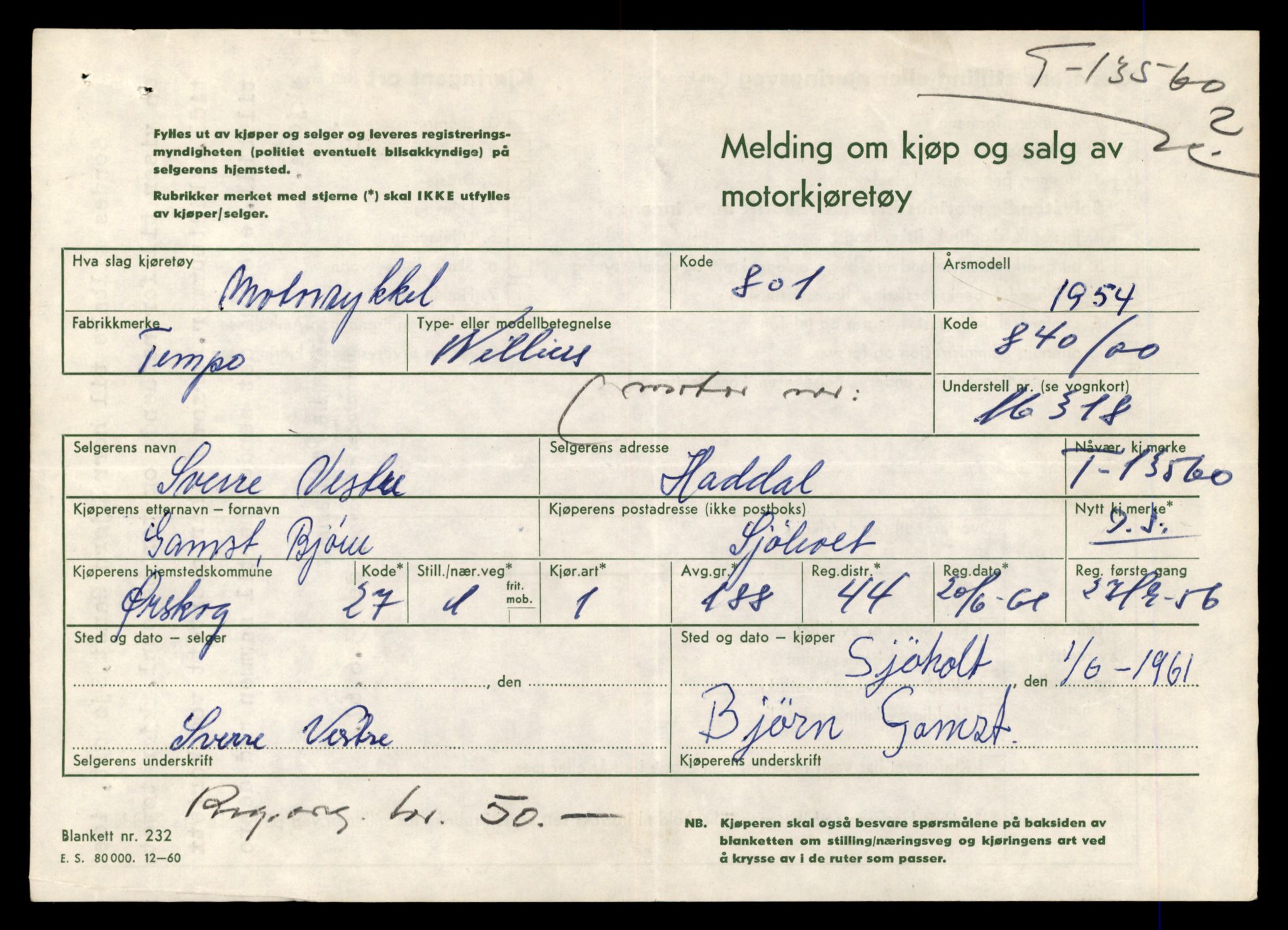 Møre og Romsdal vegkontor - Ålesund trafikkstasjon, AV/SAT-A-4099/F/Fe/L0040: Registreringskort for kjøretøy T 13531 - T 13709, 1927-1998, p. 602