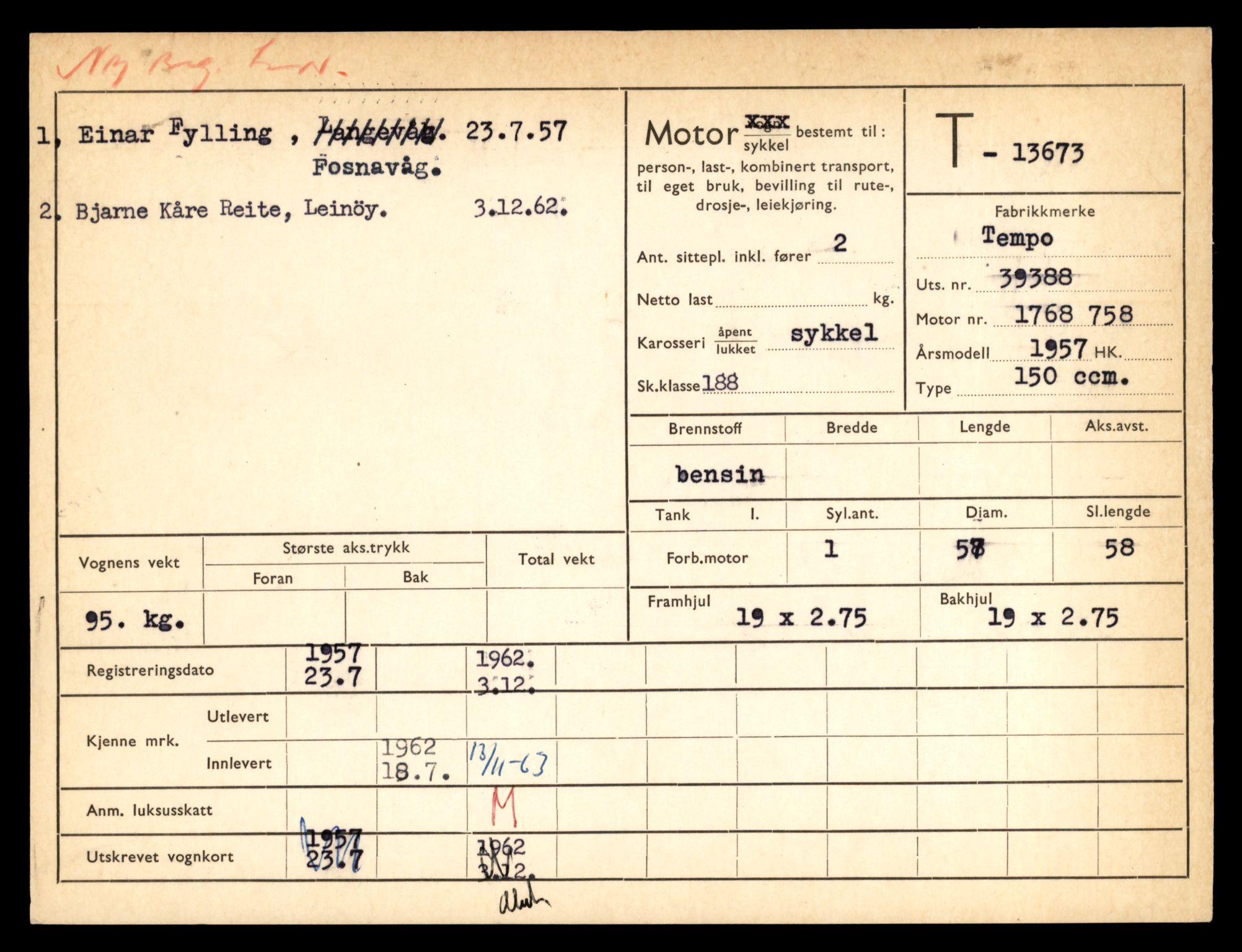 Møre og Romsdal vegkontor - Ålesund trafikkstasjon, AV/SAT-A-4099/F/Fe/L0040: Registreringskort for kjøretøy T 13531 - T 13709, 1927-1998, p. 2419