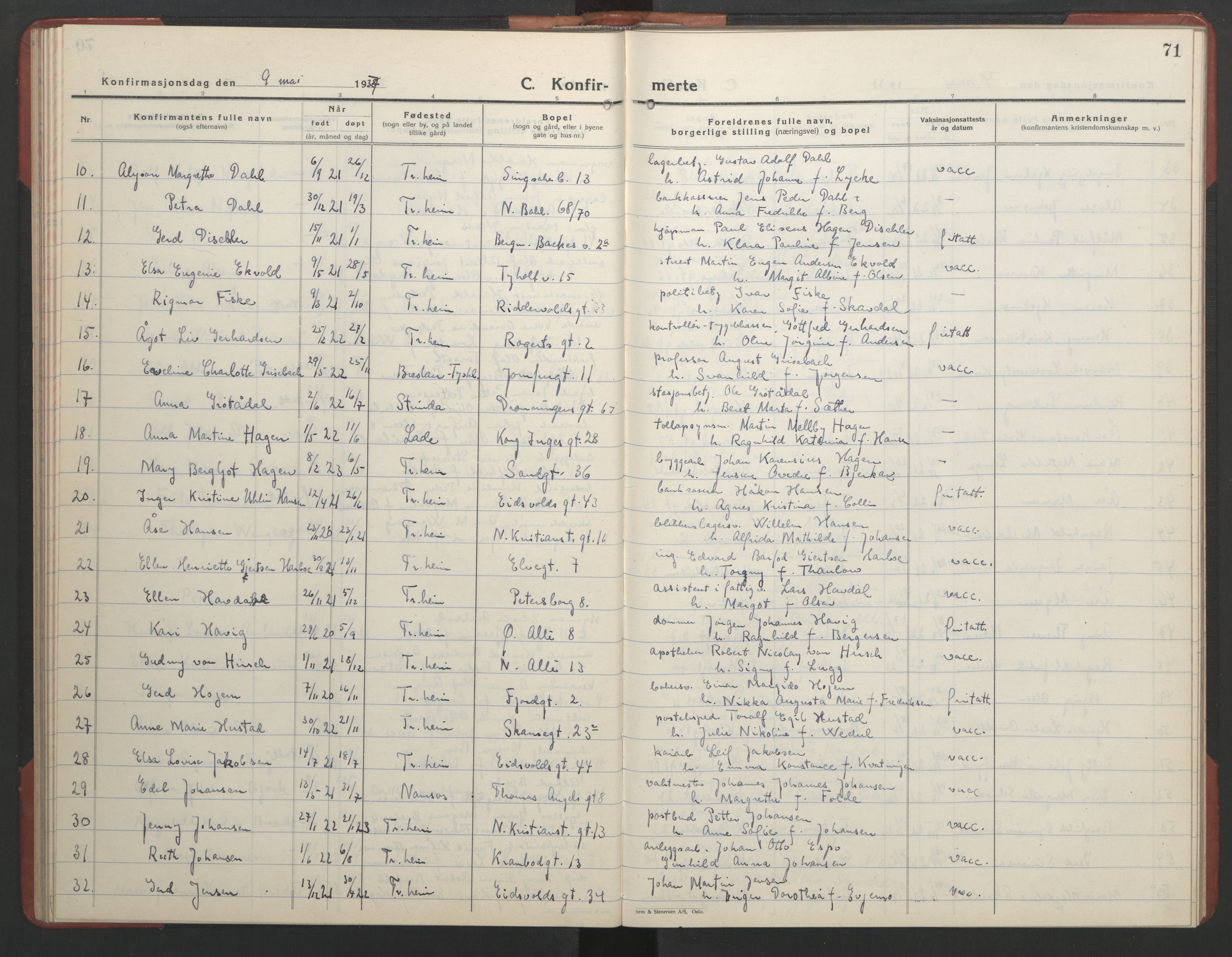 Ministerialprotokoller, klokkerbøker og fødselsregistre - Sør-Trøndelag, AV/SAT-A-1456/602/L0151: Parish register (copy) no. 602C19, 1925-1951, p. 71