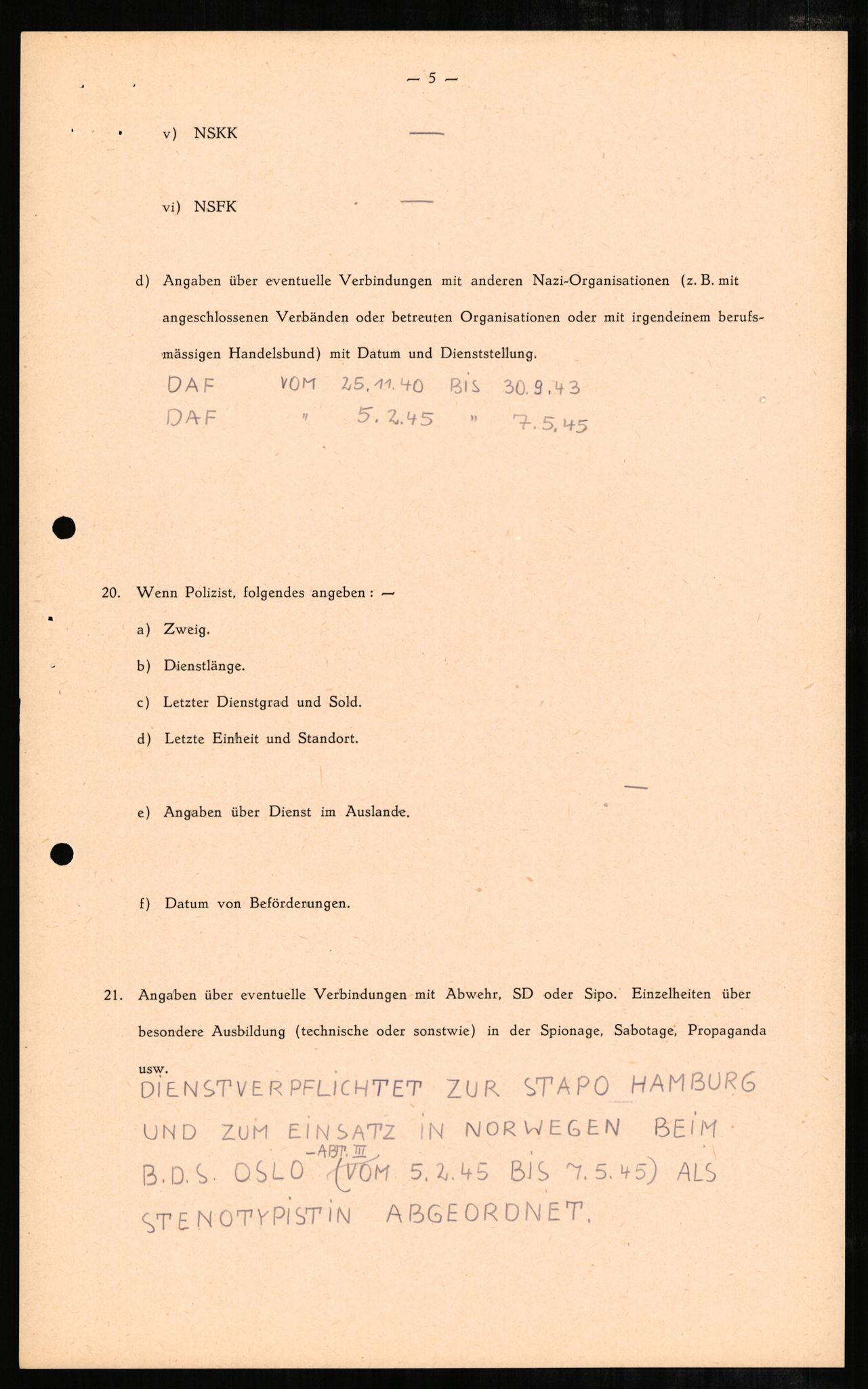 Forsvaret, Forsvarets overkommando II, AV/RA-RAFA-3915/D/Db/L0002: CI Questionaires. Tyske okkupasjonsstyrker i Norge. Tyskere., 1945-1946, p. 529