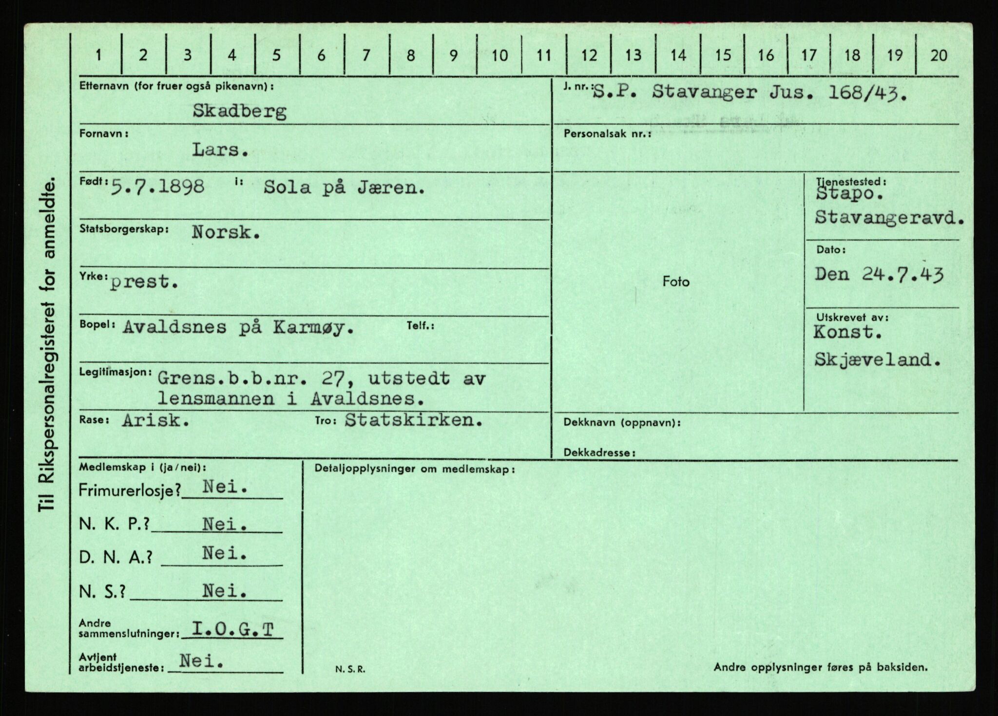 Statspolitiet - Hovedkontoret / Osloavdelingen, AV/RA-S-1329/C/Ca/L0014: Seterlien - Svartås, 1943-1945, p. 642