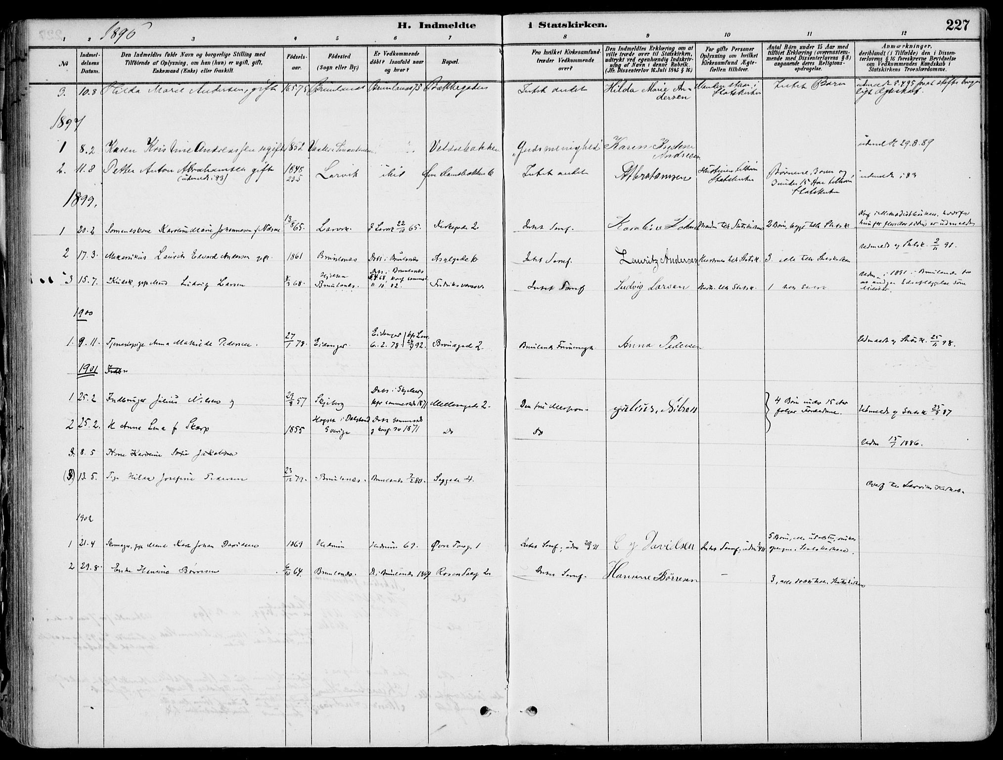 Larvik kirkebøker, AV/SAKO-A-352/F/Fb/L0004: Parish register (official) no. II 4, 1884-1902, p. 227