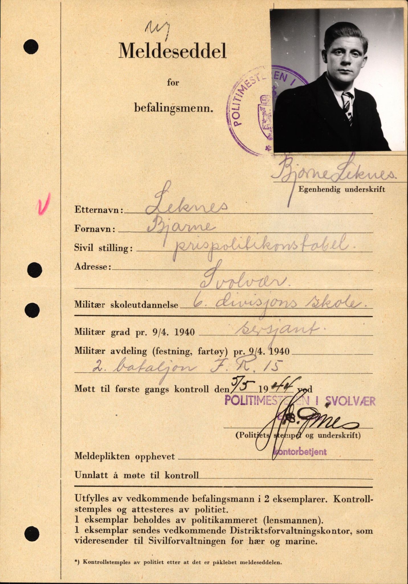 Forsvaret, Forsvarets krigshistoriske avdeling, AV/RA-RAFA-2017/Y/Yf/L0209: II-C-11-2121  -  Okkupasjonstiden.  Meldesedler for befal med foto og oppl. om militær grad 9. apr. 1940., 1944-1945, p. 56